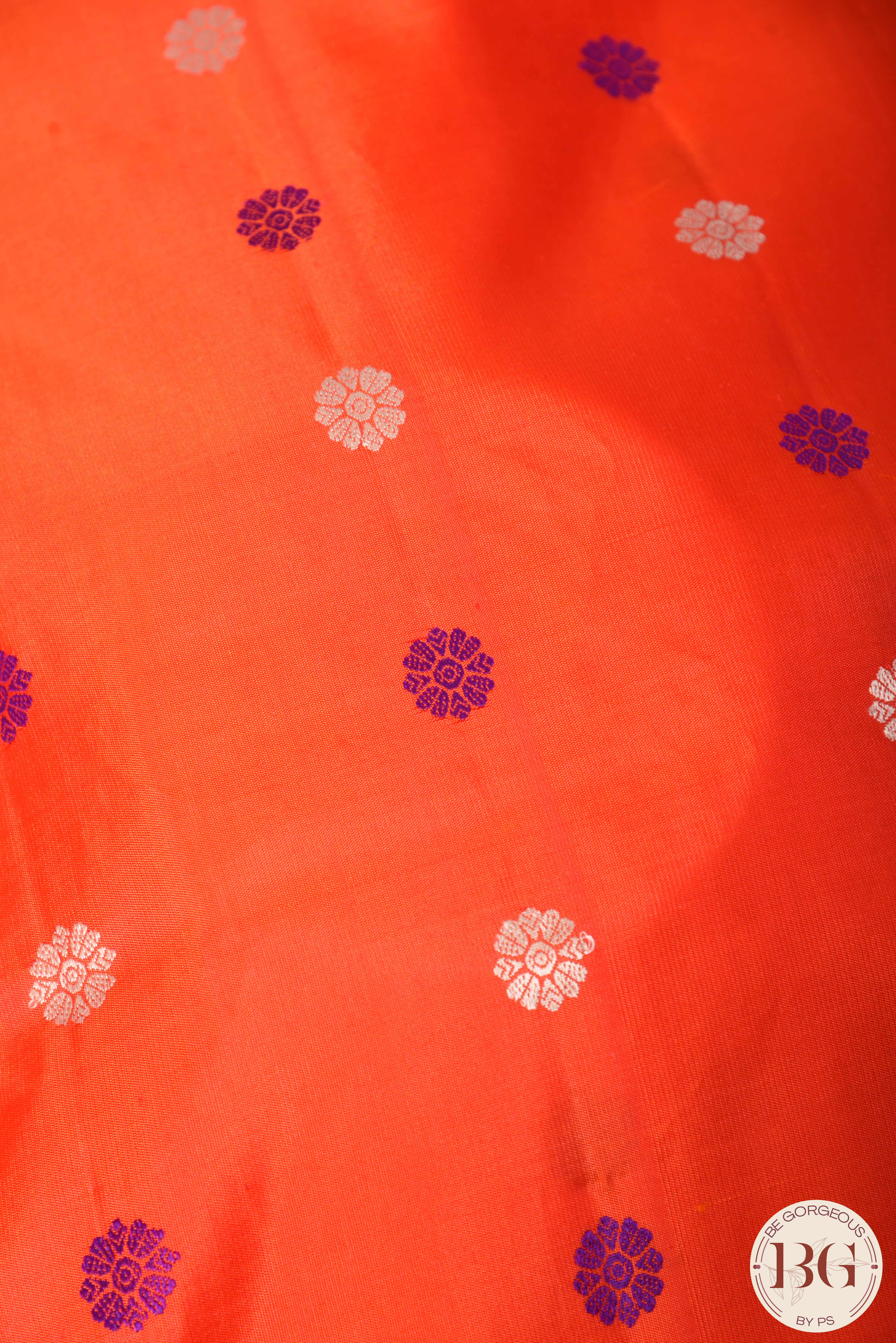 No Zari Kuttu Gadwal Pure handloom silk saree - orangish red with purple