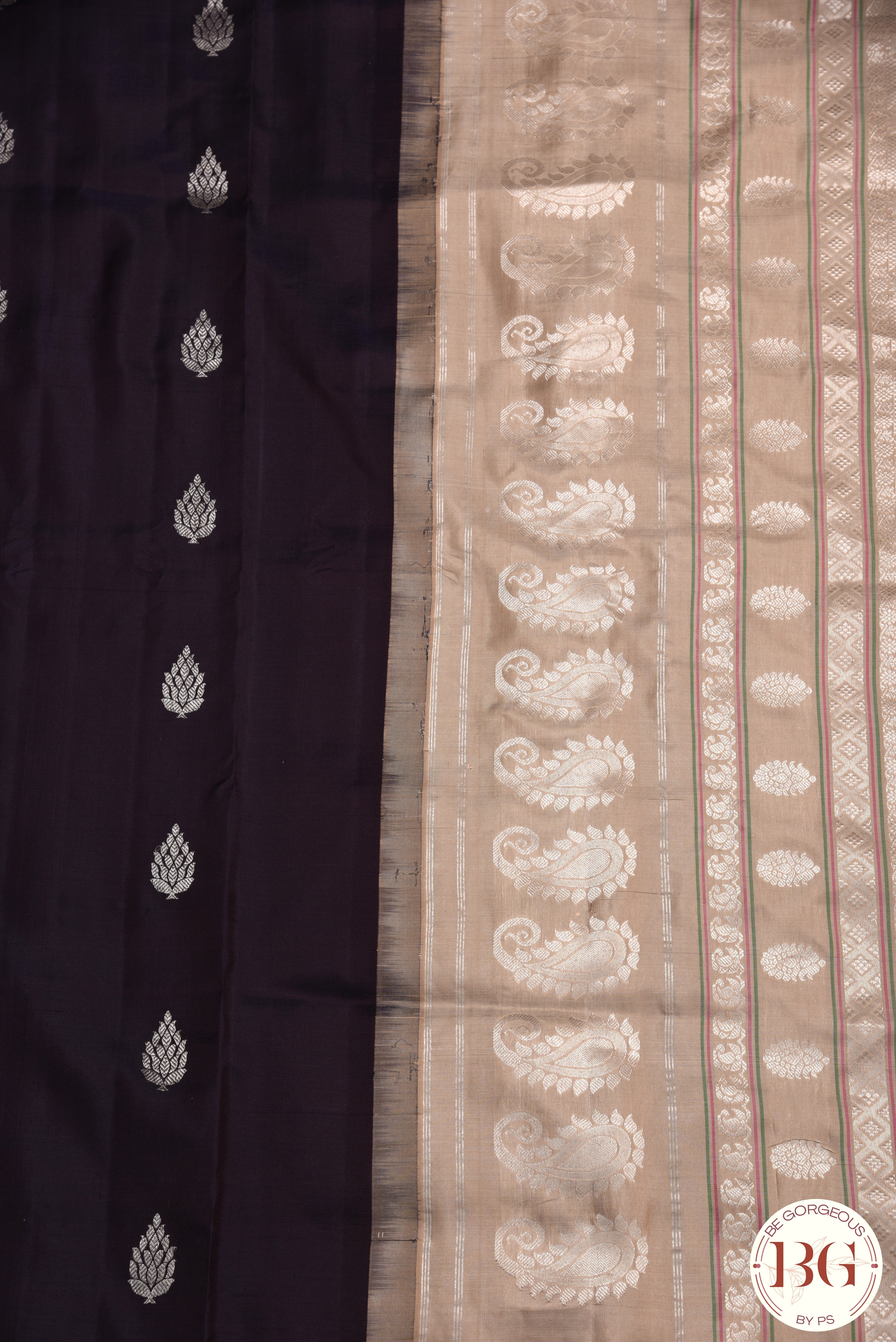 No Zari Kuttu Gadwal Pure handloom silk saree - coffee brown with beige