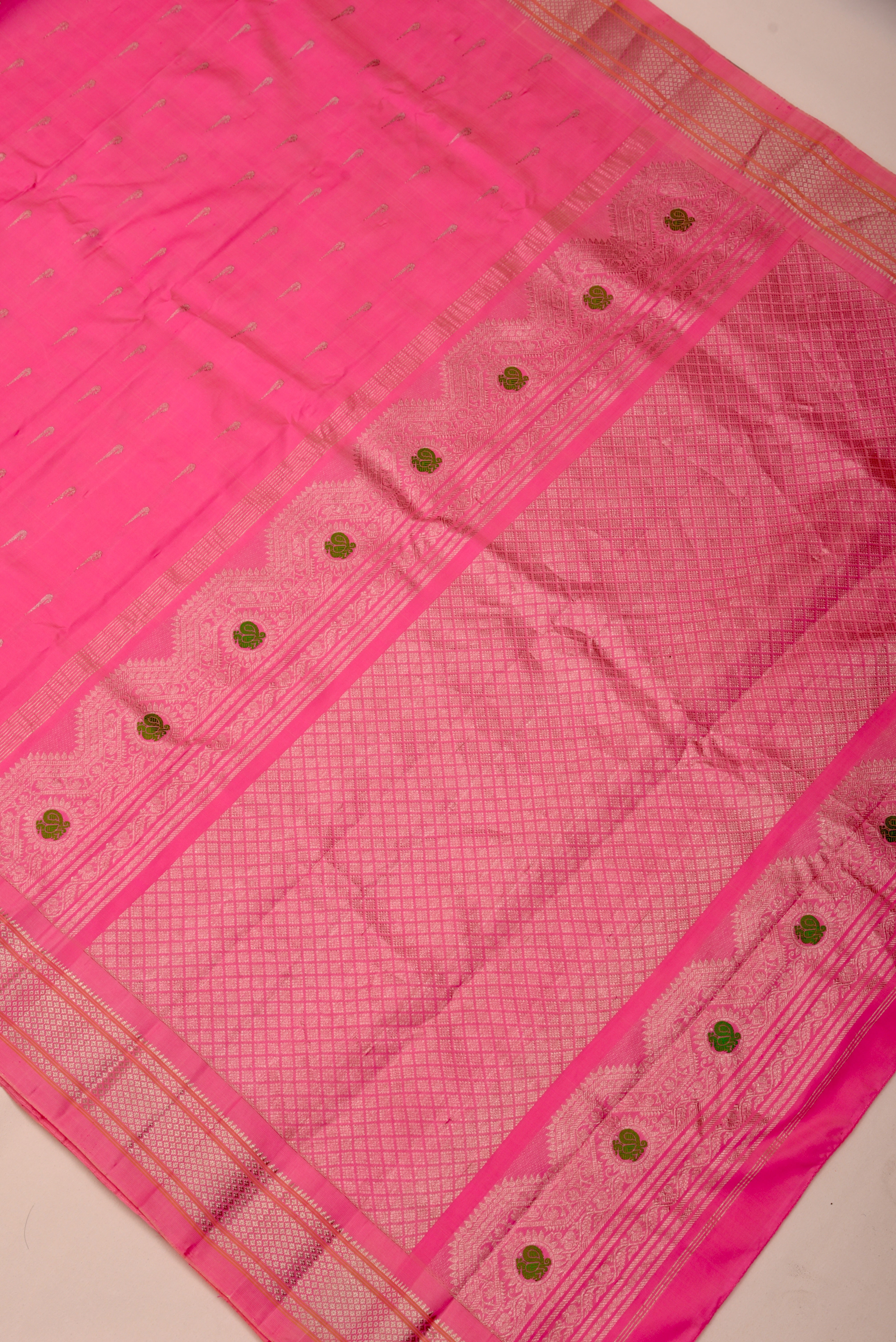 Gadwal Pure Silk Handloom Saree