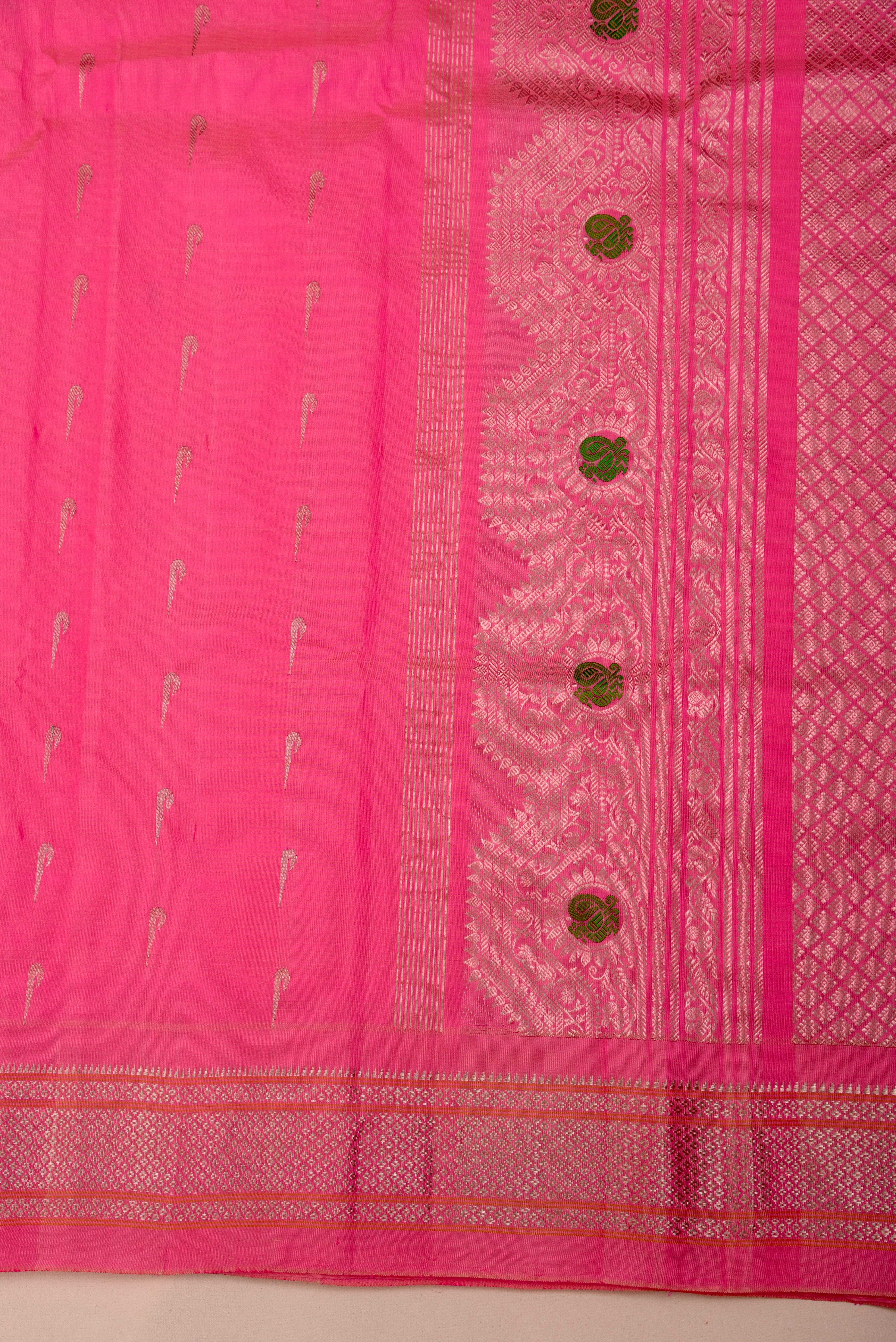 Gadwal Pure Silk Handloom Saree
