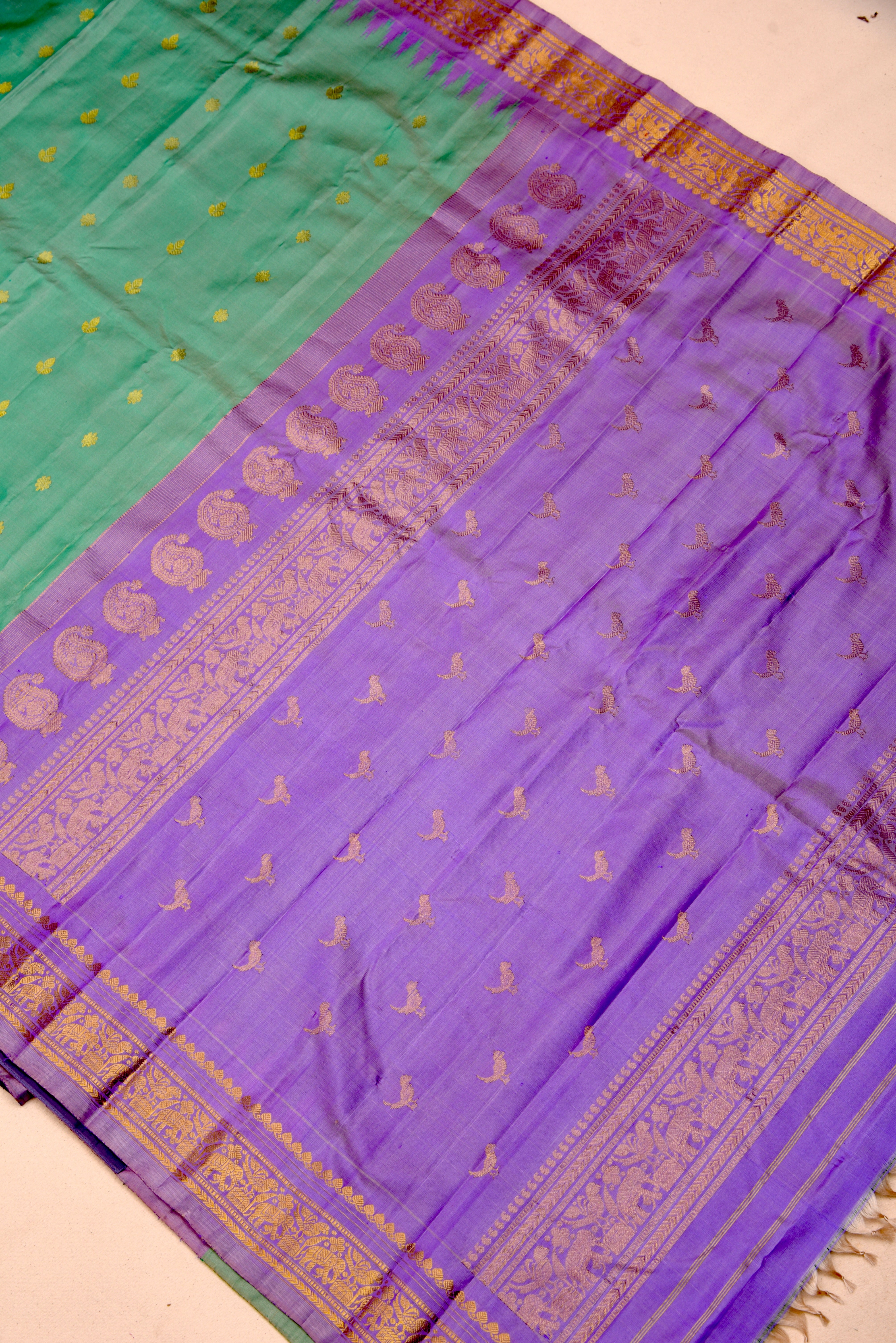 Kuttu Gadwal Pure Silk Handloom Saree