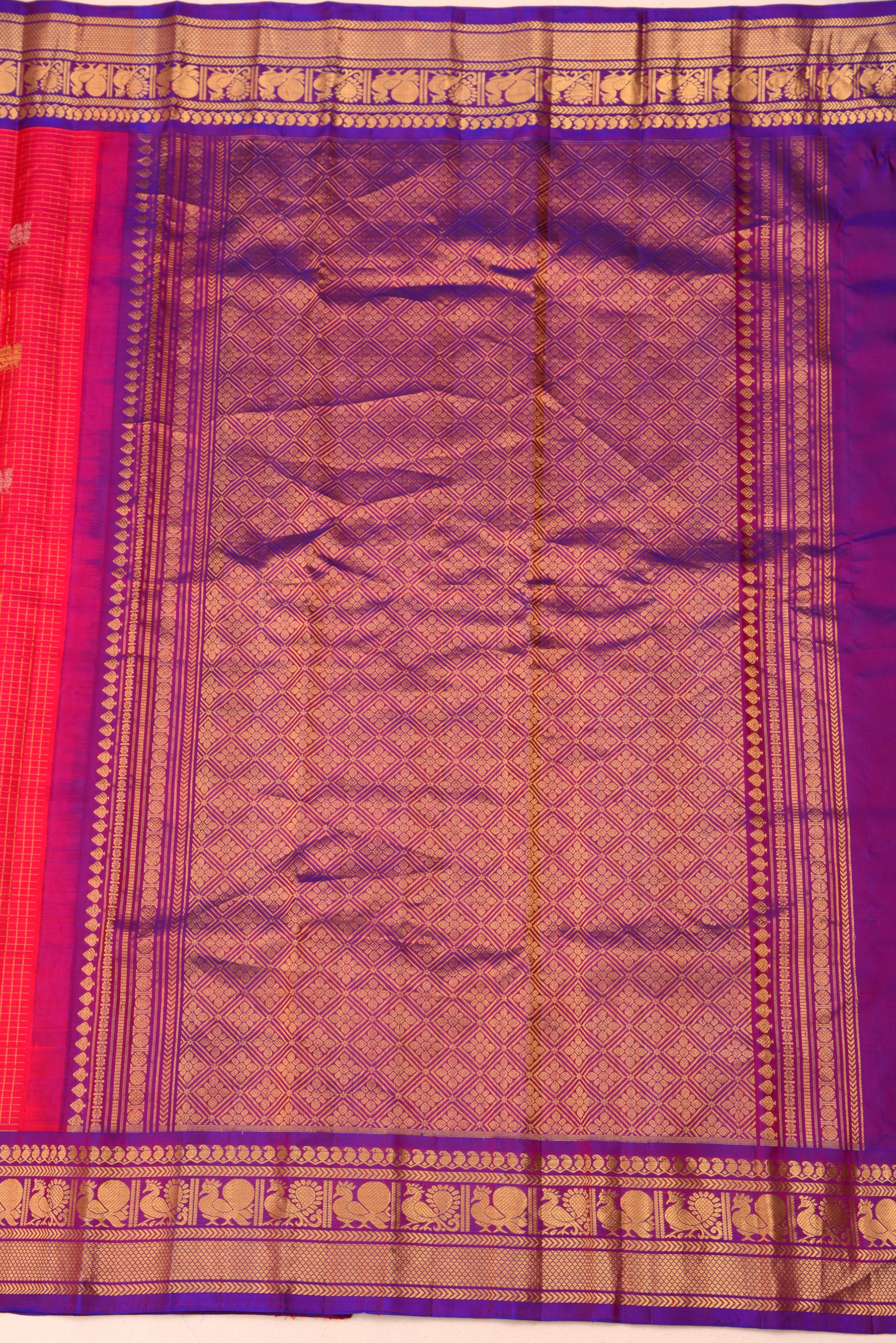 Kuttu Gadwal Pure Silk Handloom Saree