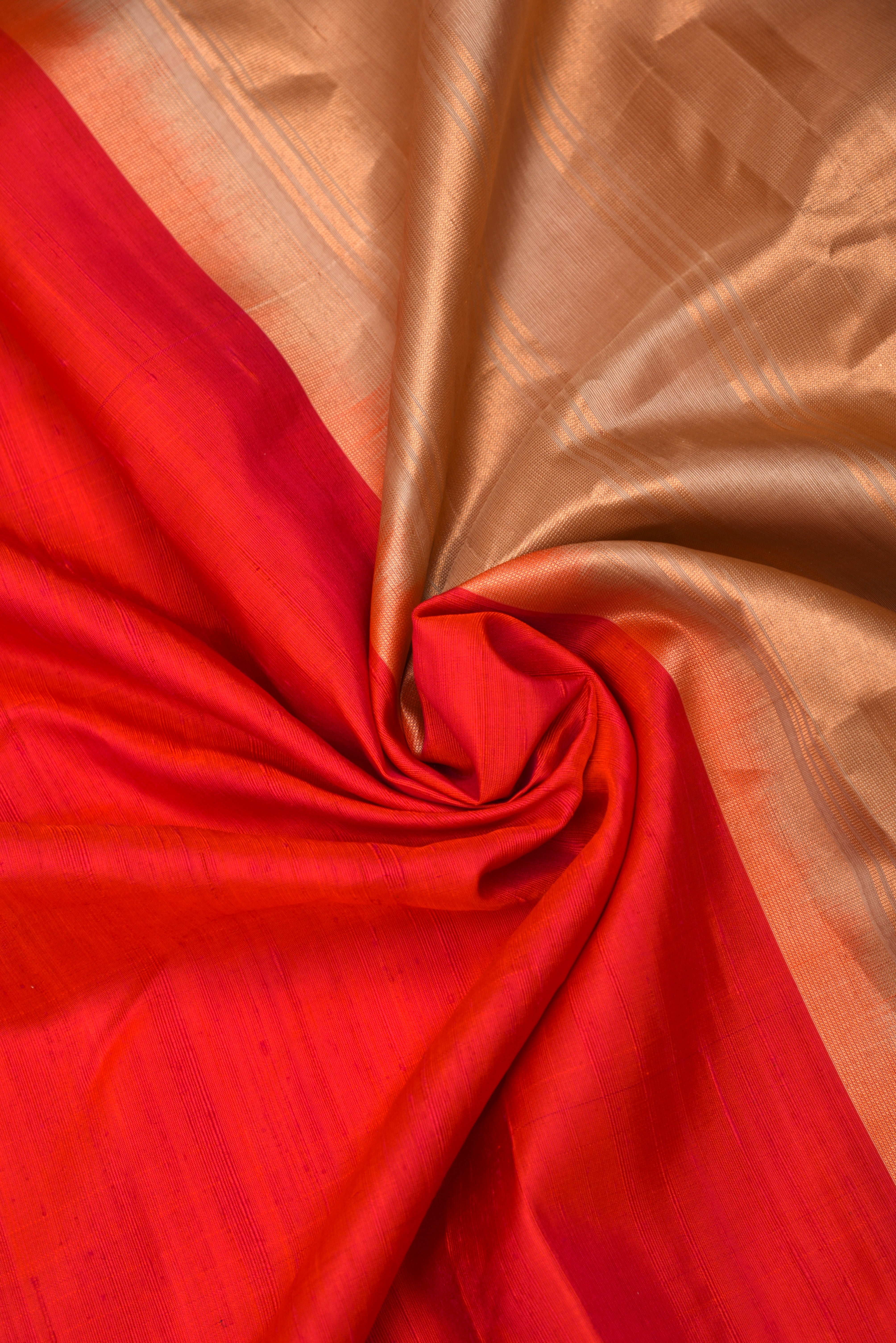 Kuttu Gadwal Silk Handloom Saree