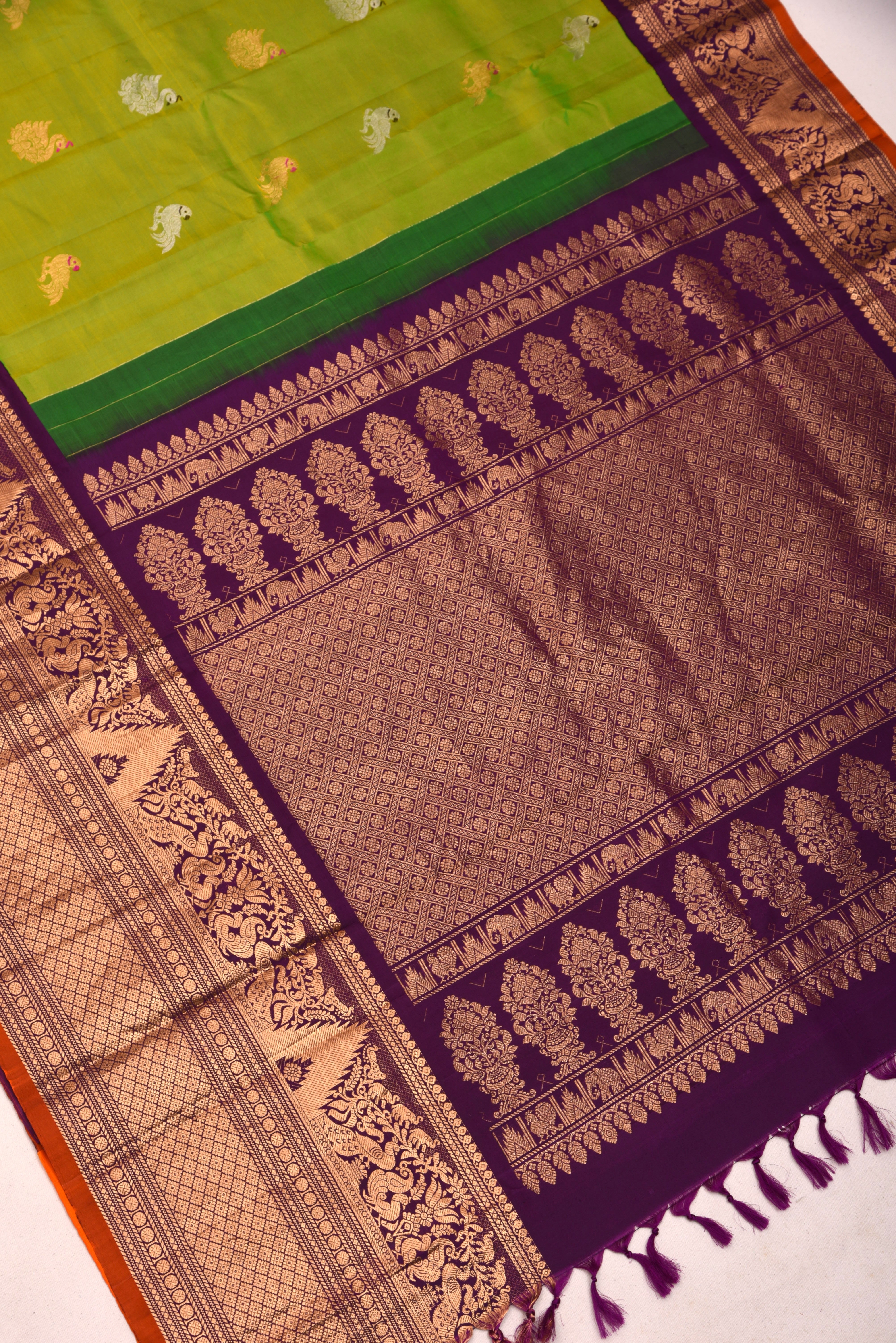 Kuttu Gadwal Pure Silk Handloom Saree