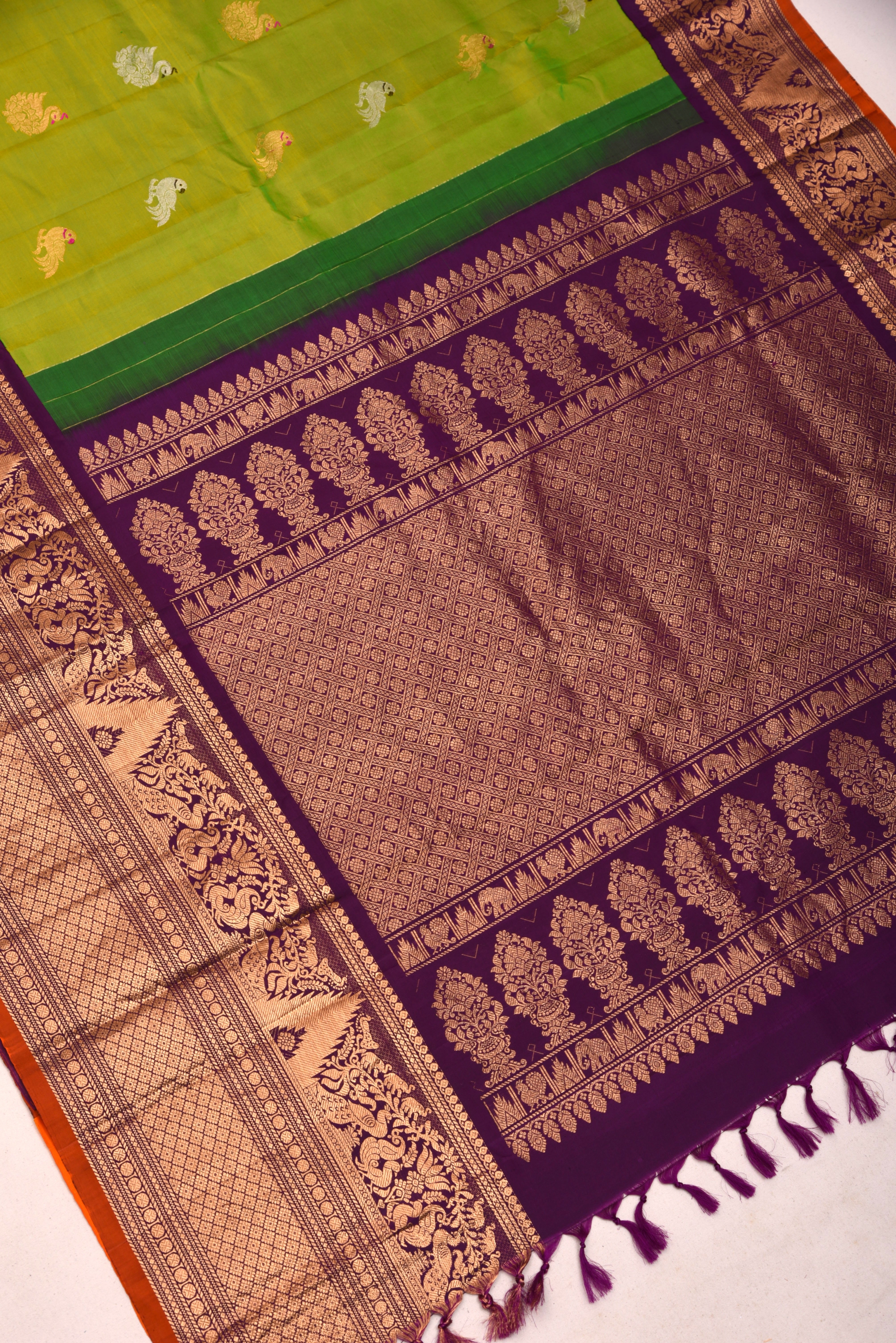 Kuttu Gadwal Pure Silk Handloom Saree