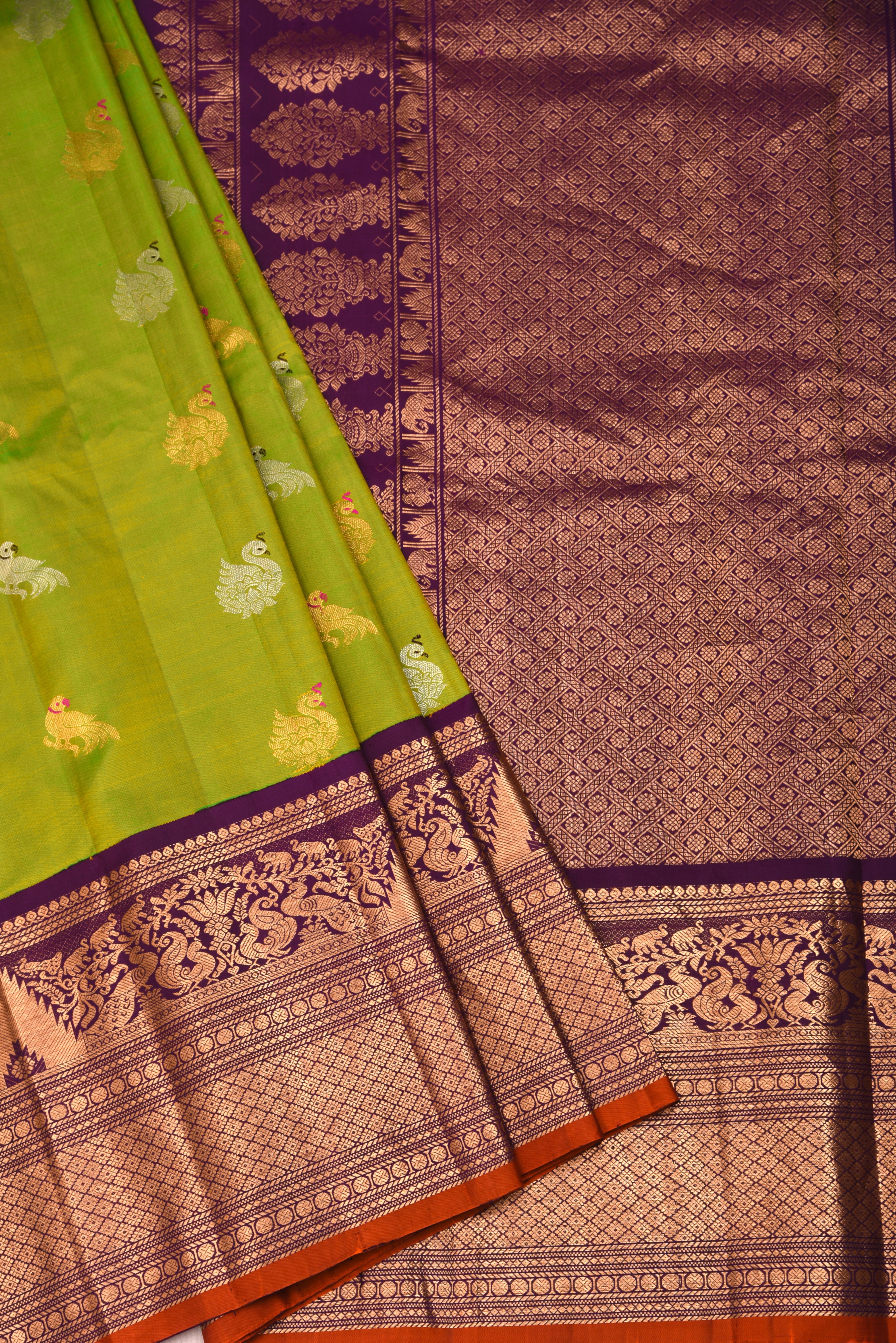 Kuttu Gadwal Pure Silk Handloom Saree
