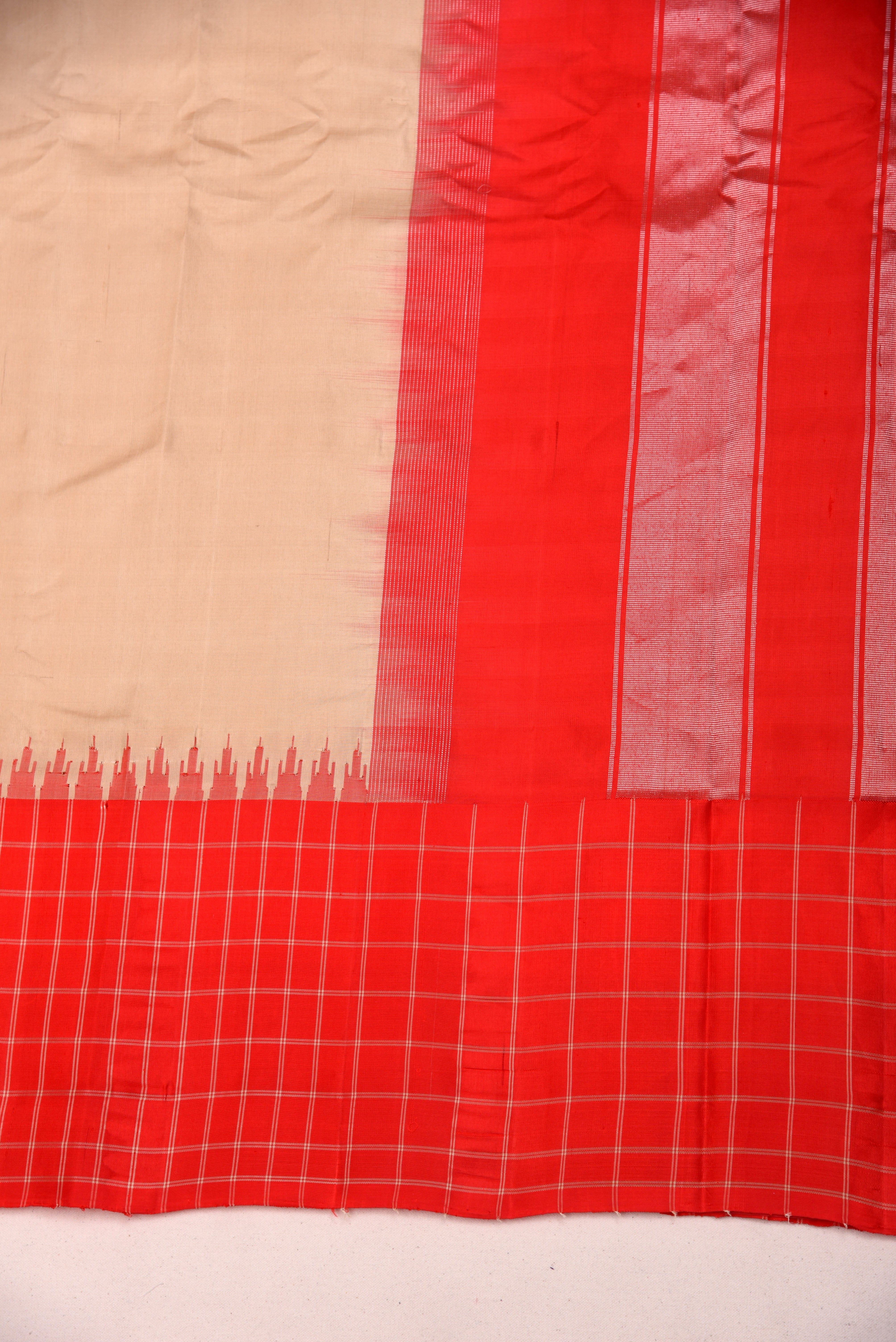 Kuttu Gadwal Pure Silk Handloom Saree