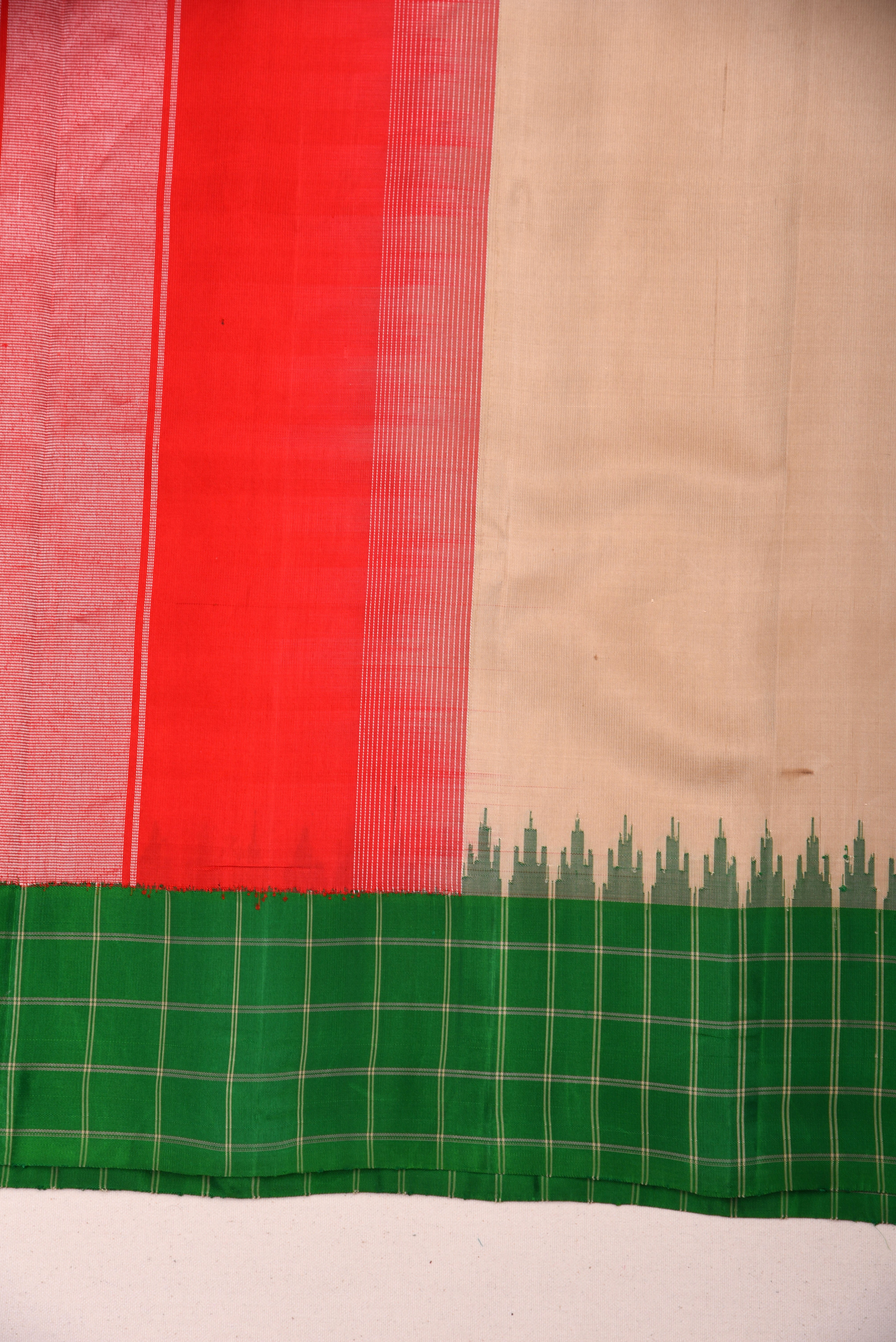 Kuttu Gadwal Pure Silk Handloom Saree