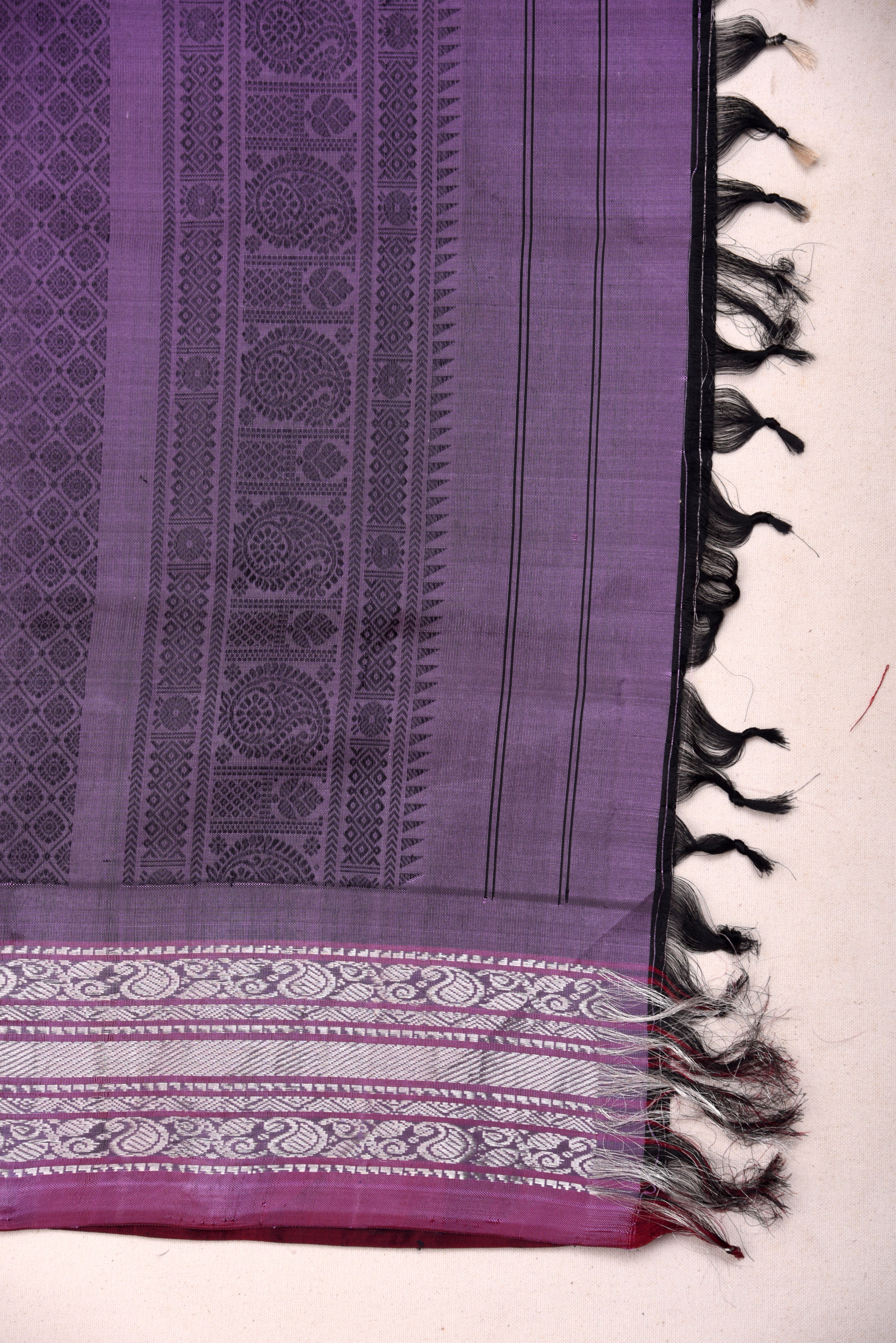 Kuttu Gadwal Pure Silk Handloom Saree