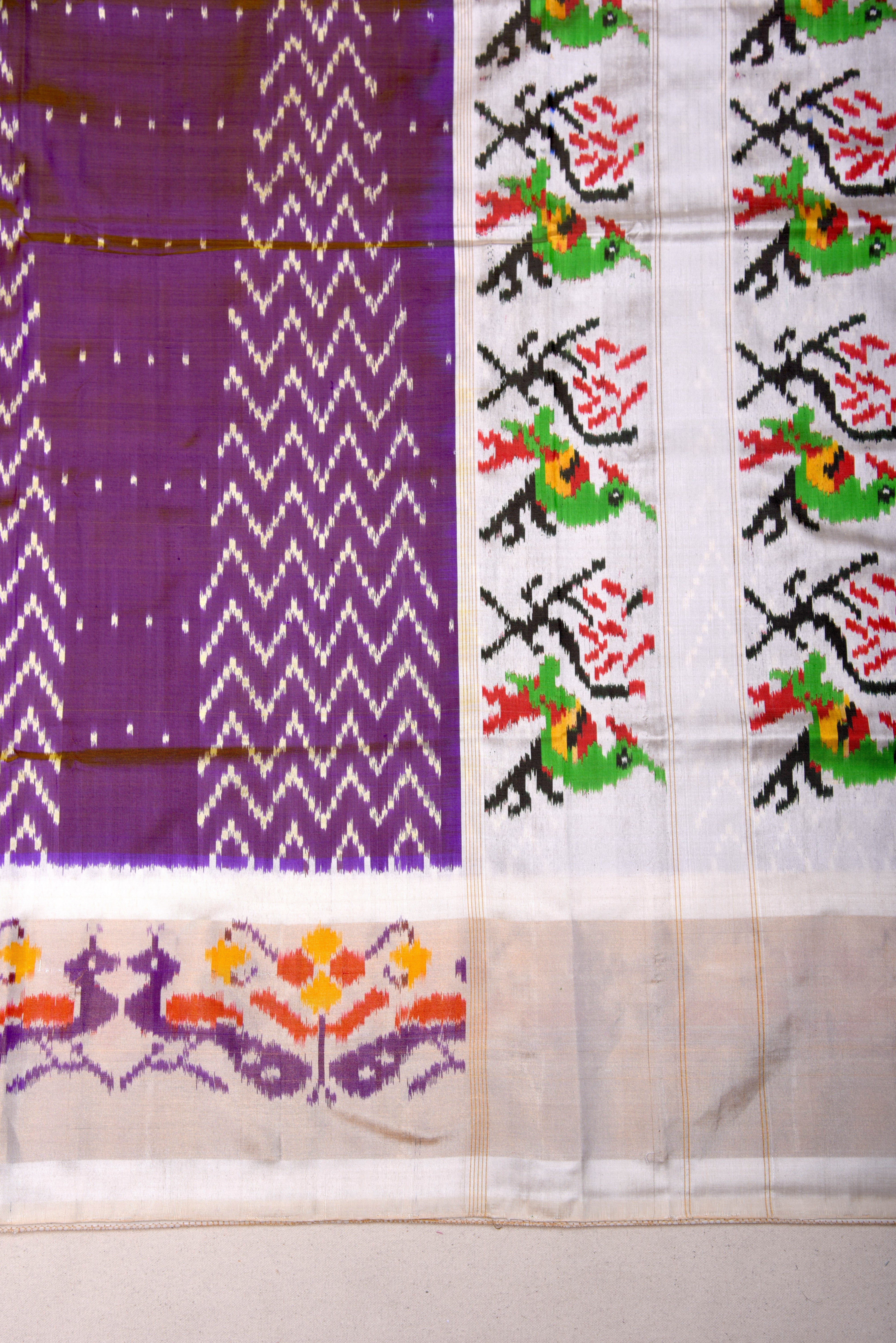 Pochumpalli Ikkat Pure Silk Handloom Saree