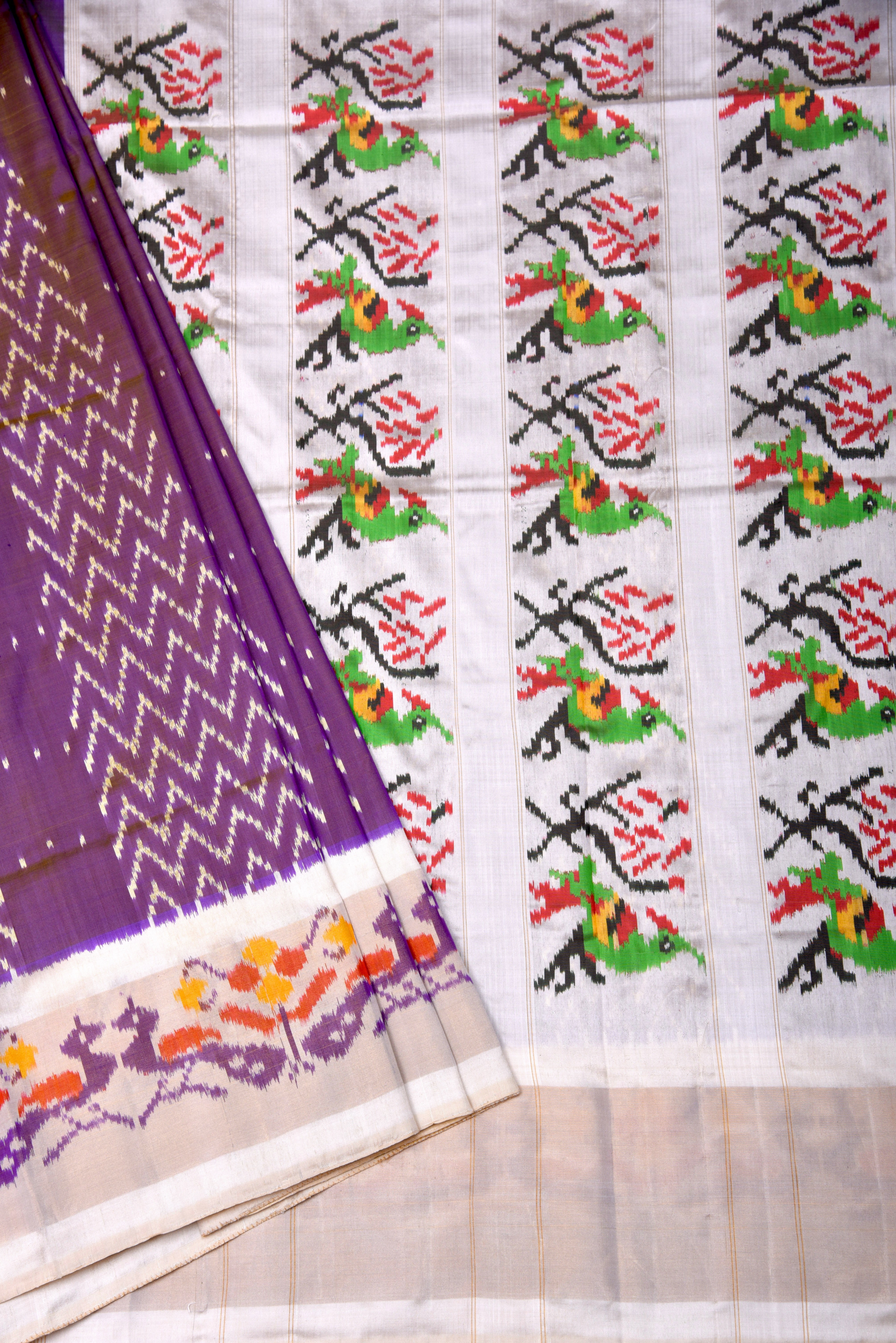 Pochumpalli Ikkat Pure Silk Handloom Saree