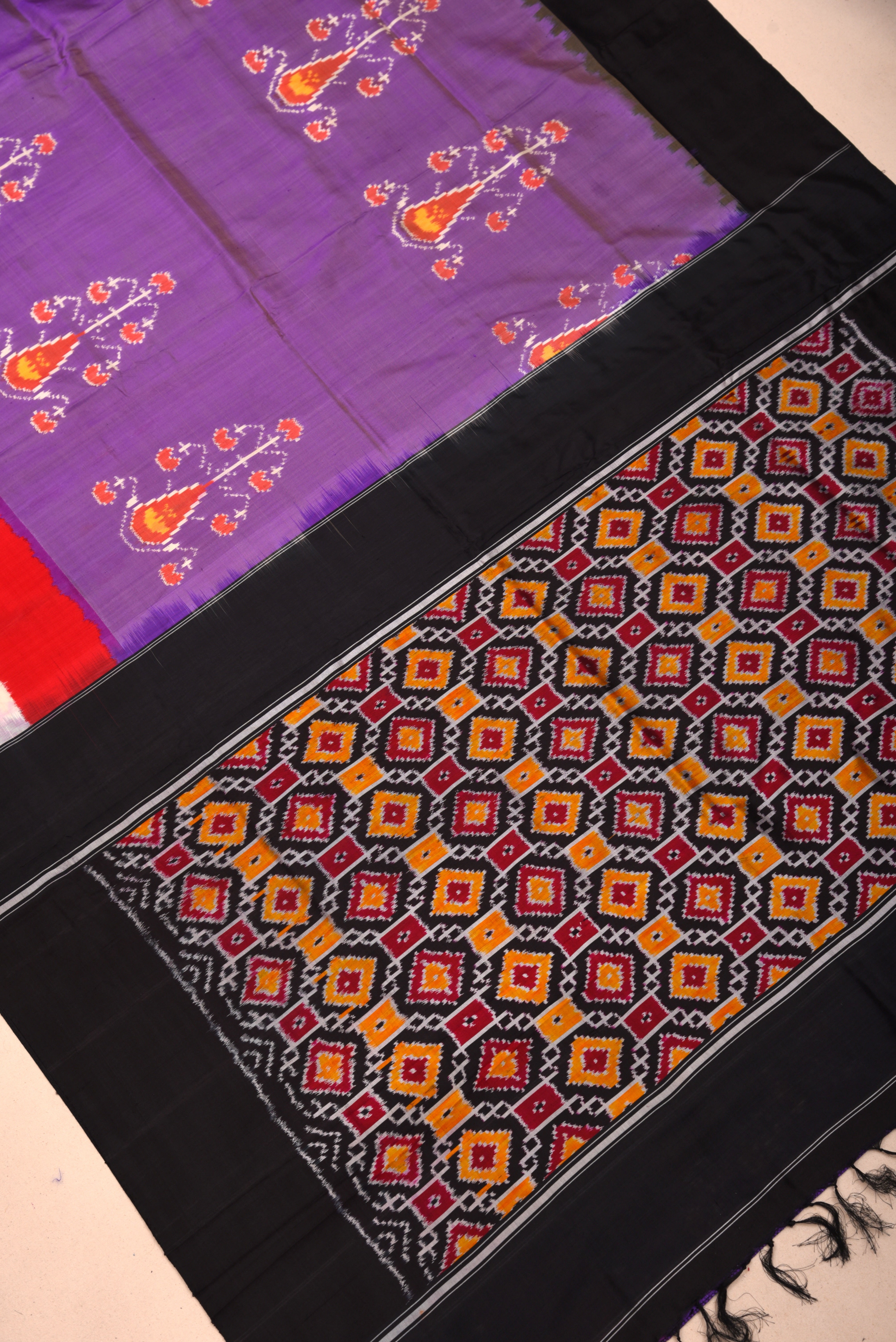 Pochumpalli Ikkat Pure Silk Handloom Saree