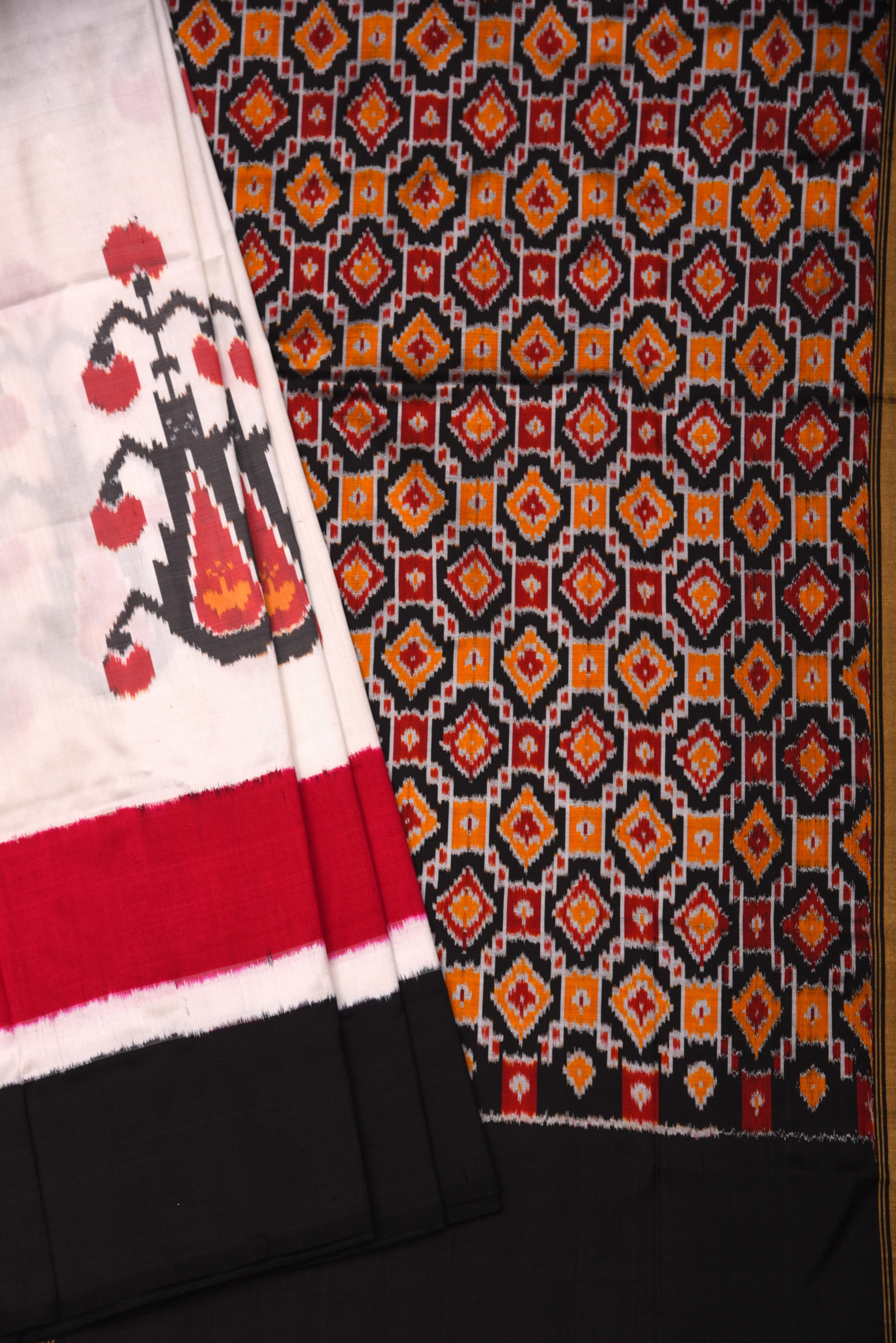 Pochumpalli Ikkat Pure Silk Handloom Saree