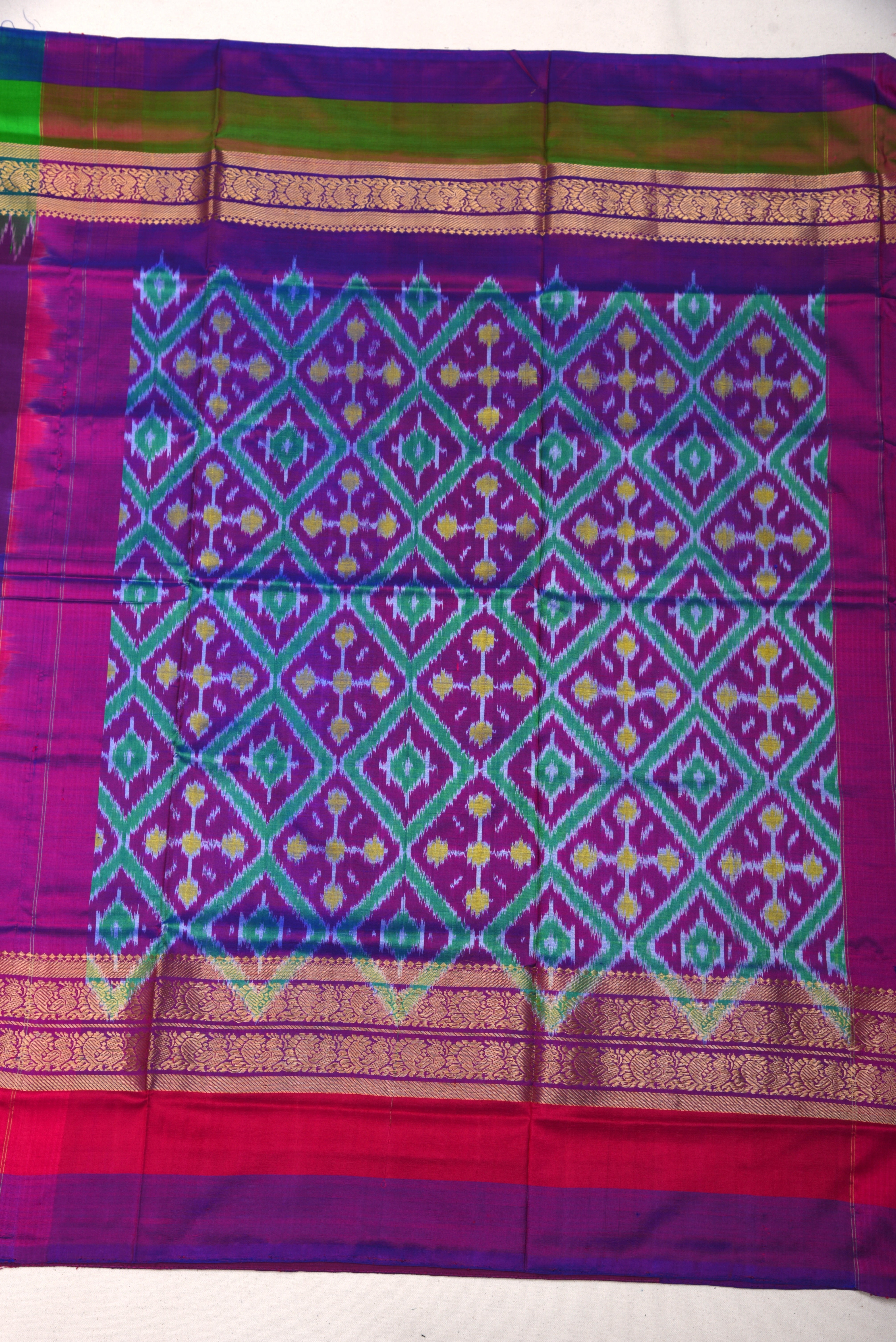 Pochumpalli Ikkat Pure Silk Handloom Saree