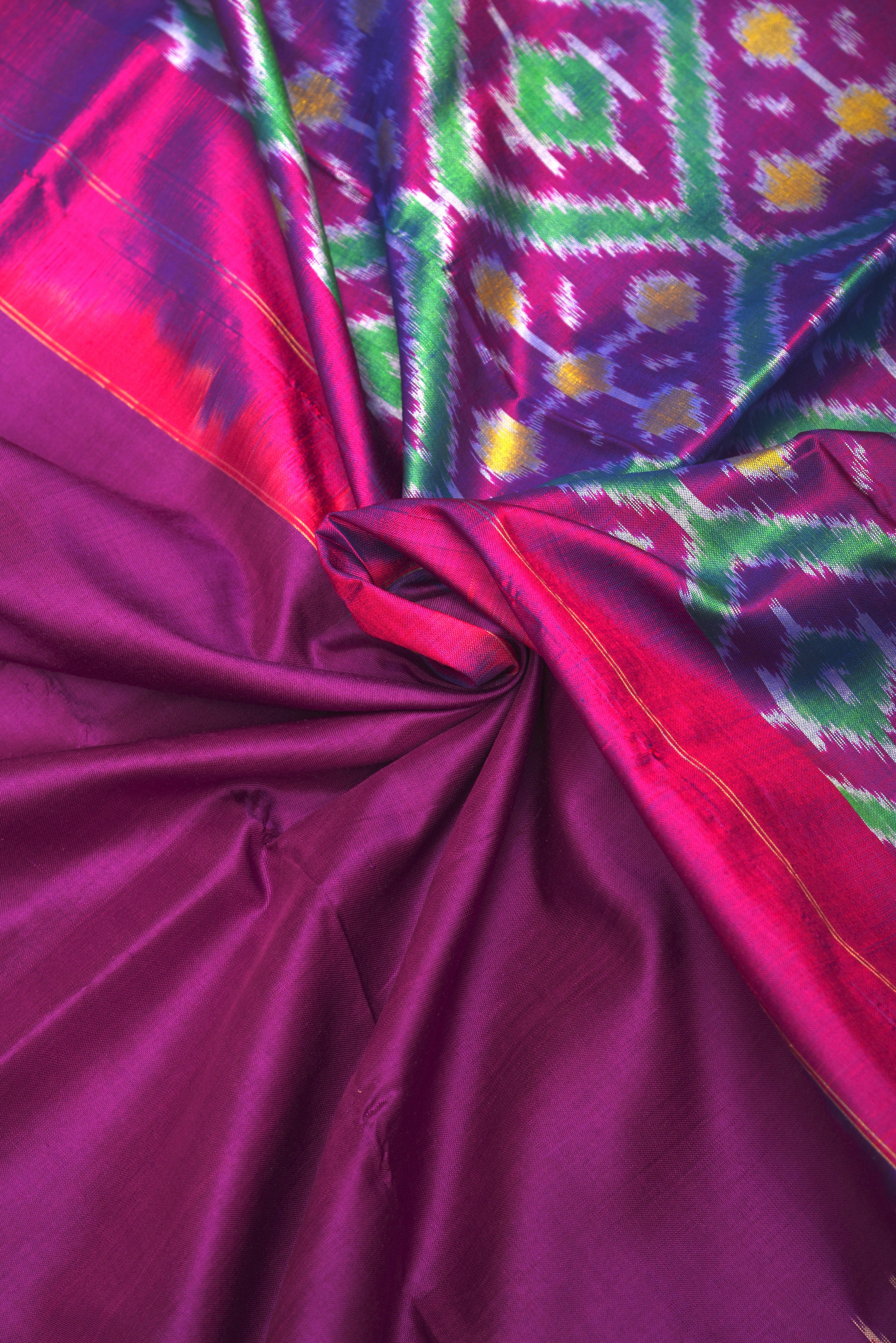 Pochumpalli Ikkat Pure Silk Handloom Saree