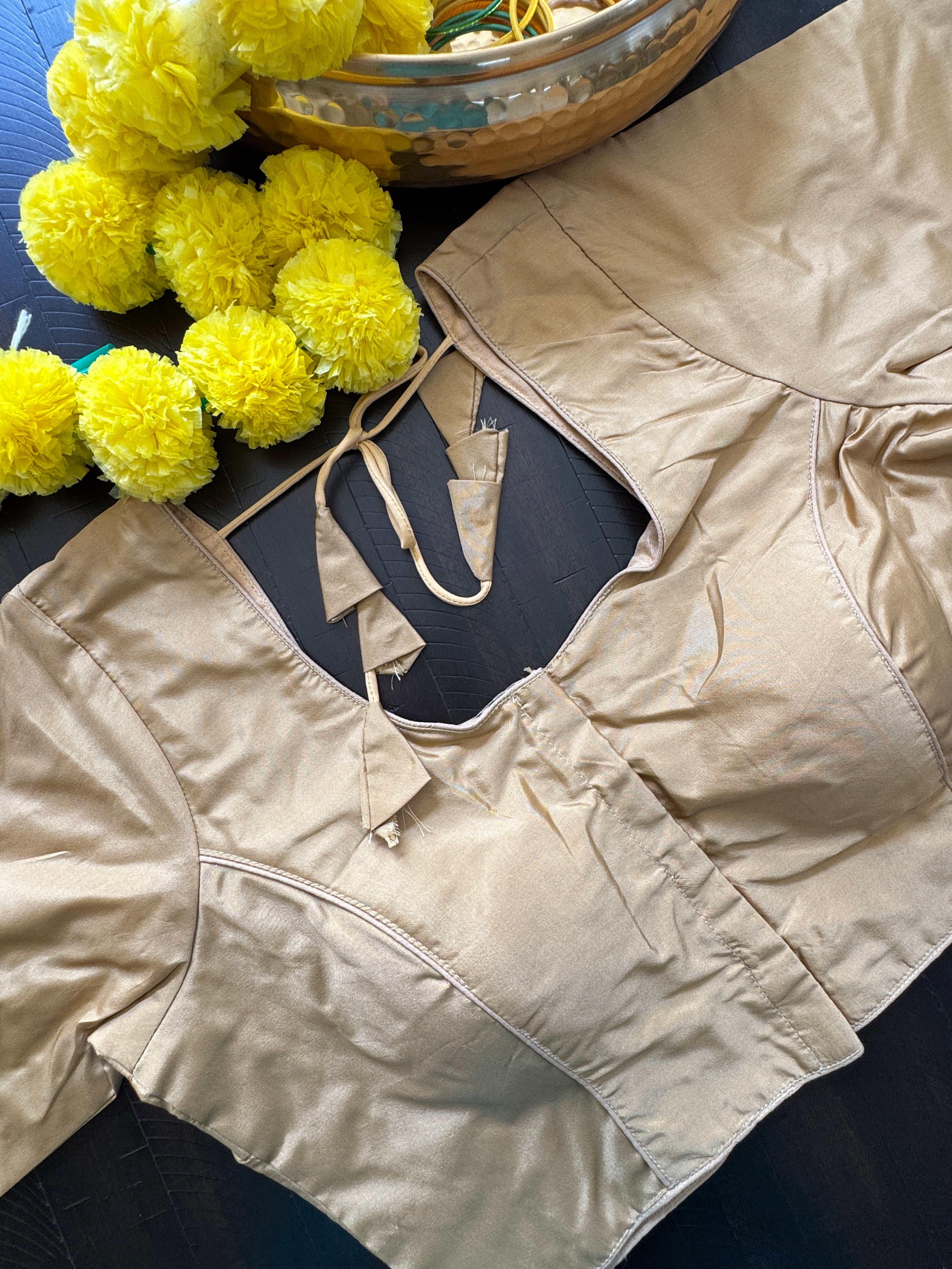 Rawsilk padded readymade blouse with sleeves and front hooks - chico