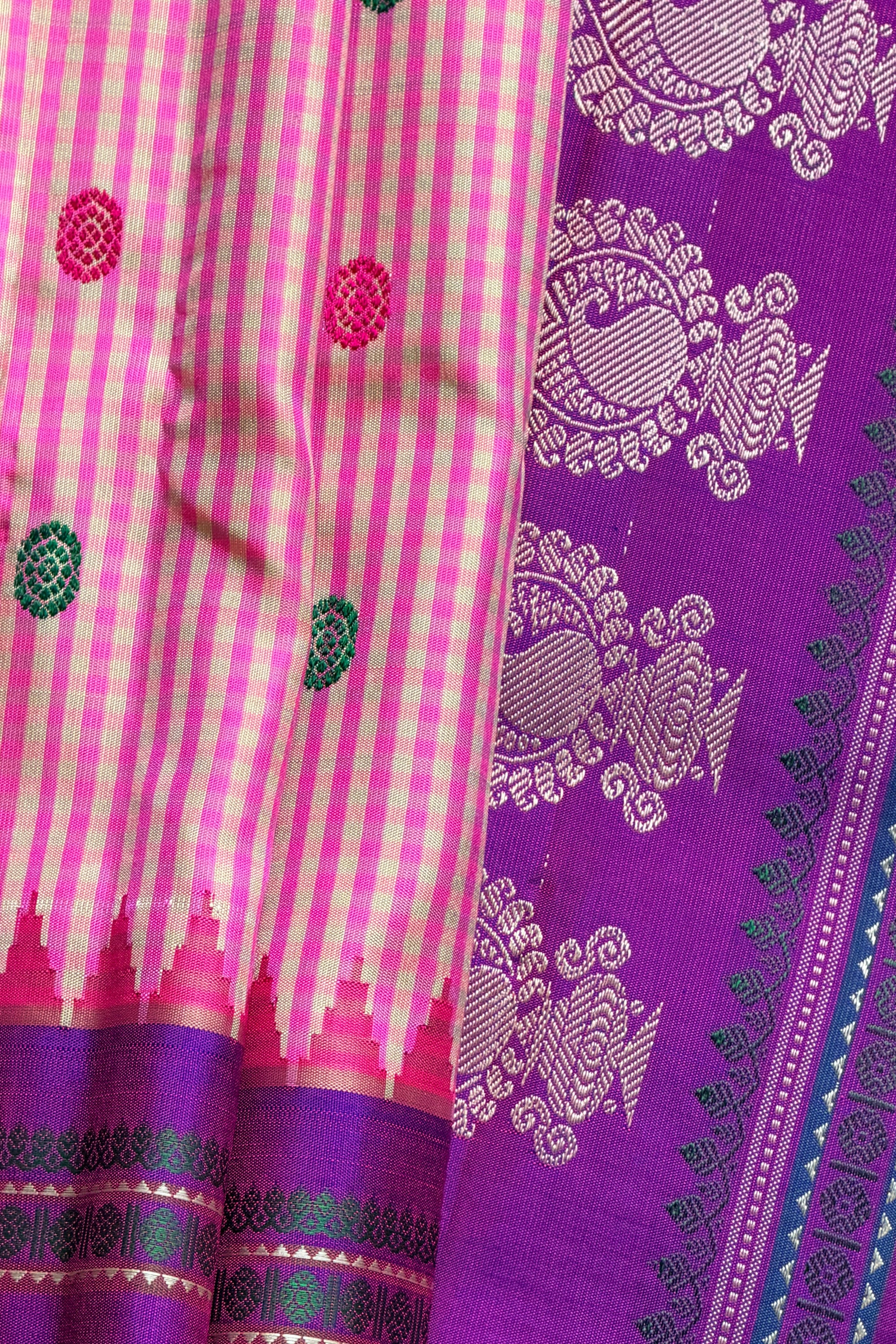 Kuttu Gadwal Pure Silk Handloom Saree