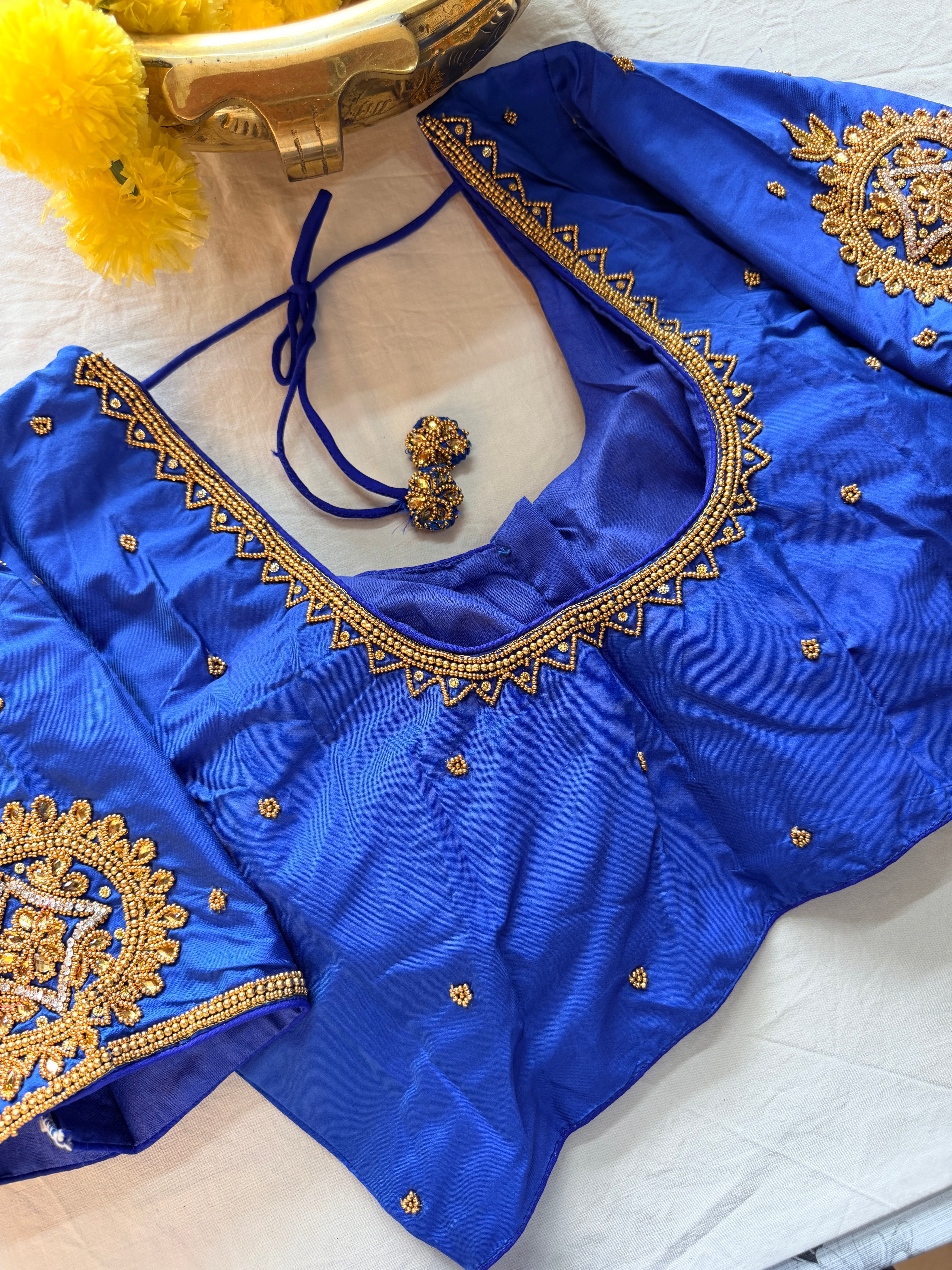 Maggam Work Readymade Padded Blouse front hooks with sleeves