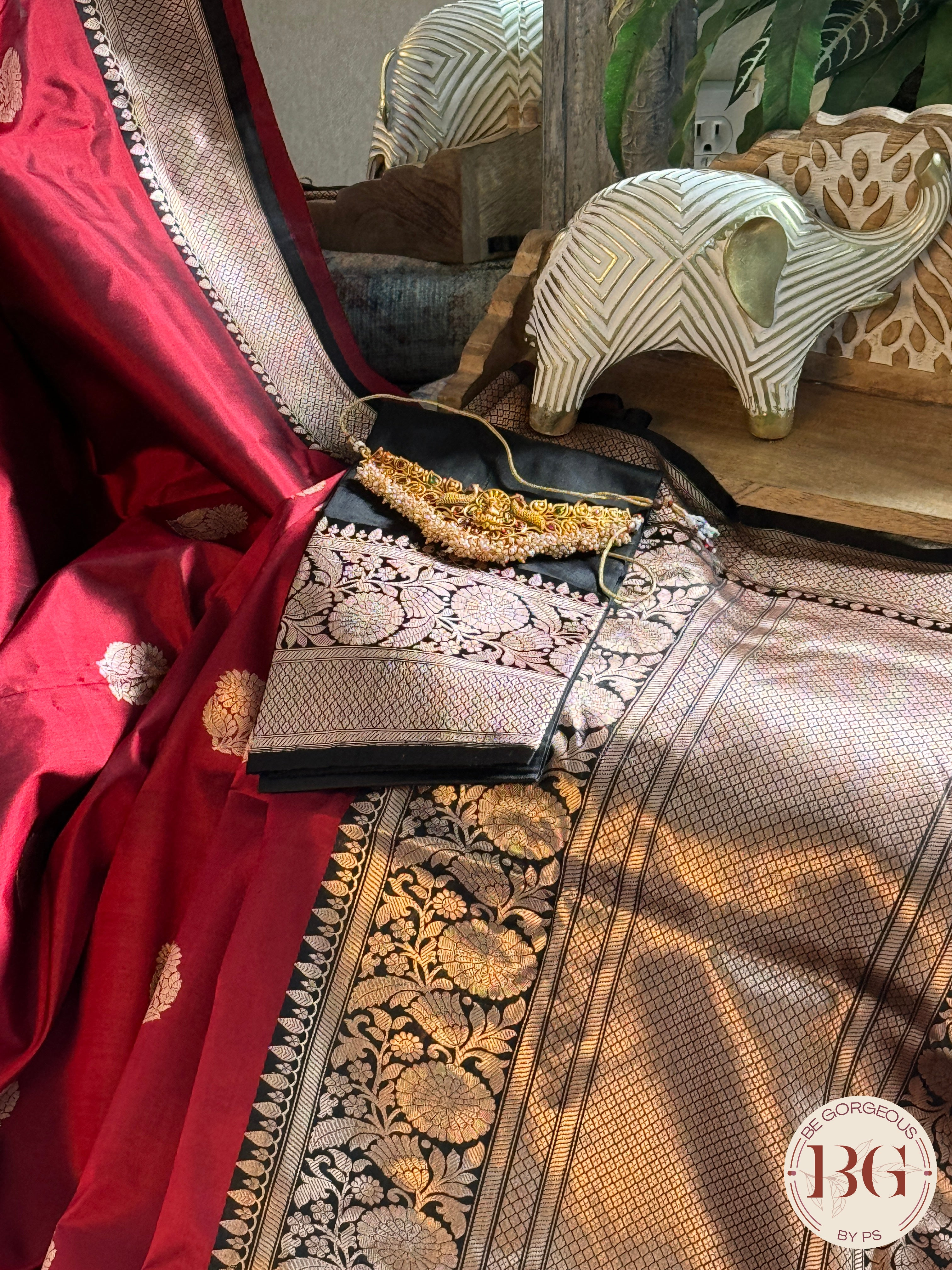 Pure Banarasi Handloom Katan Silk Kadhua Weaved Contrast Border Pallu Saree - Red Black
Silkmark certfiied