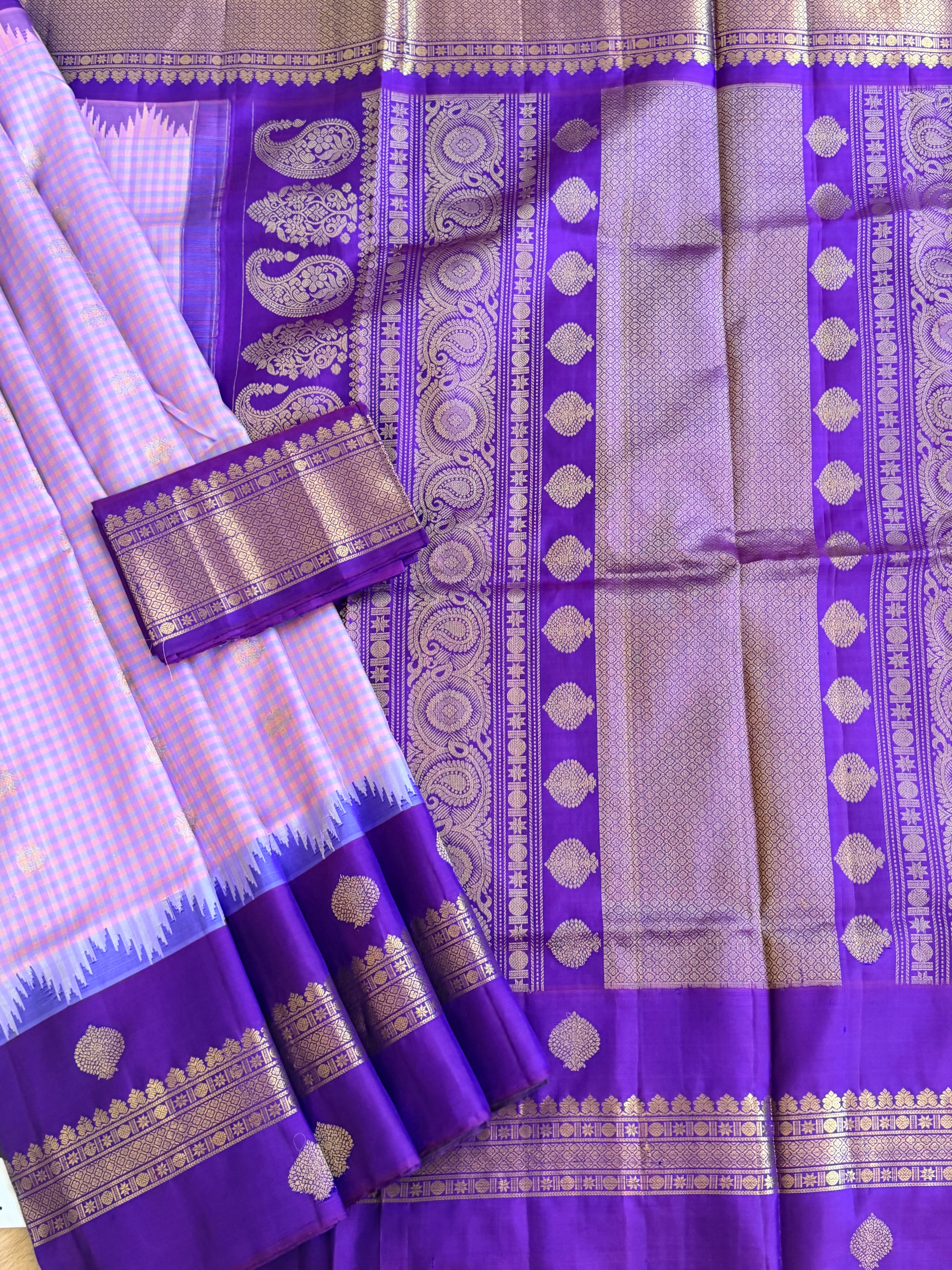 Kuttu Gadwal Pure Silk Handloom Saree