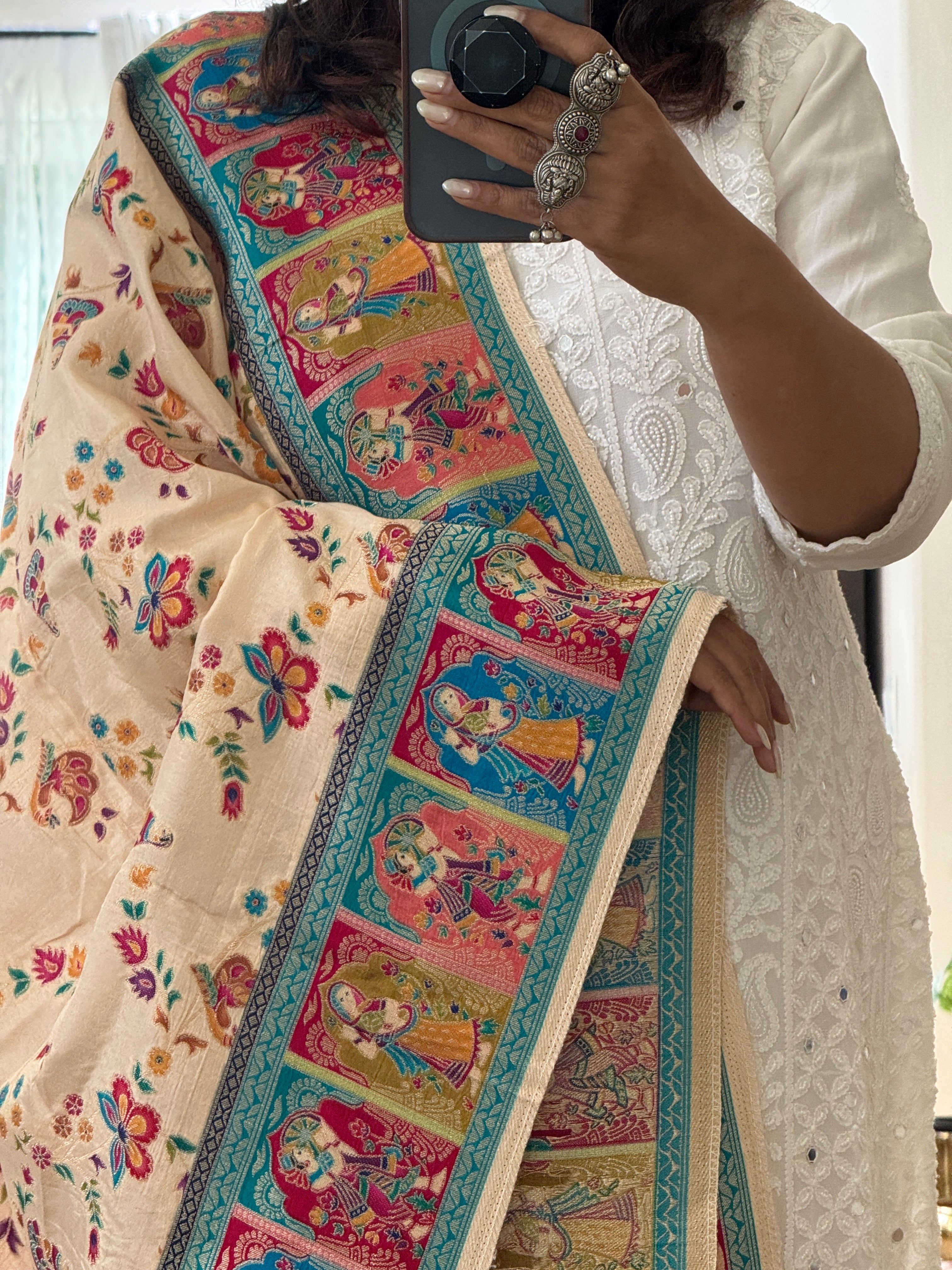 Dola Silk Raja Rani dupatta - cream