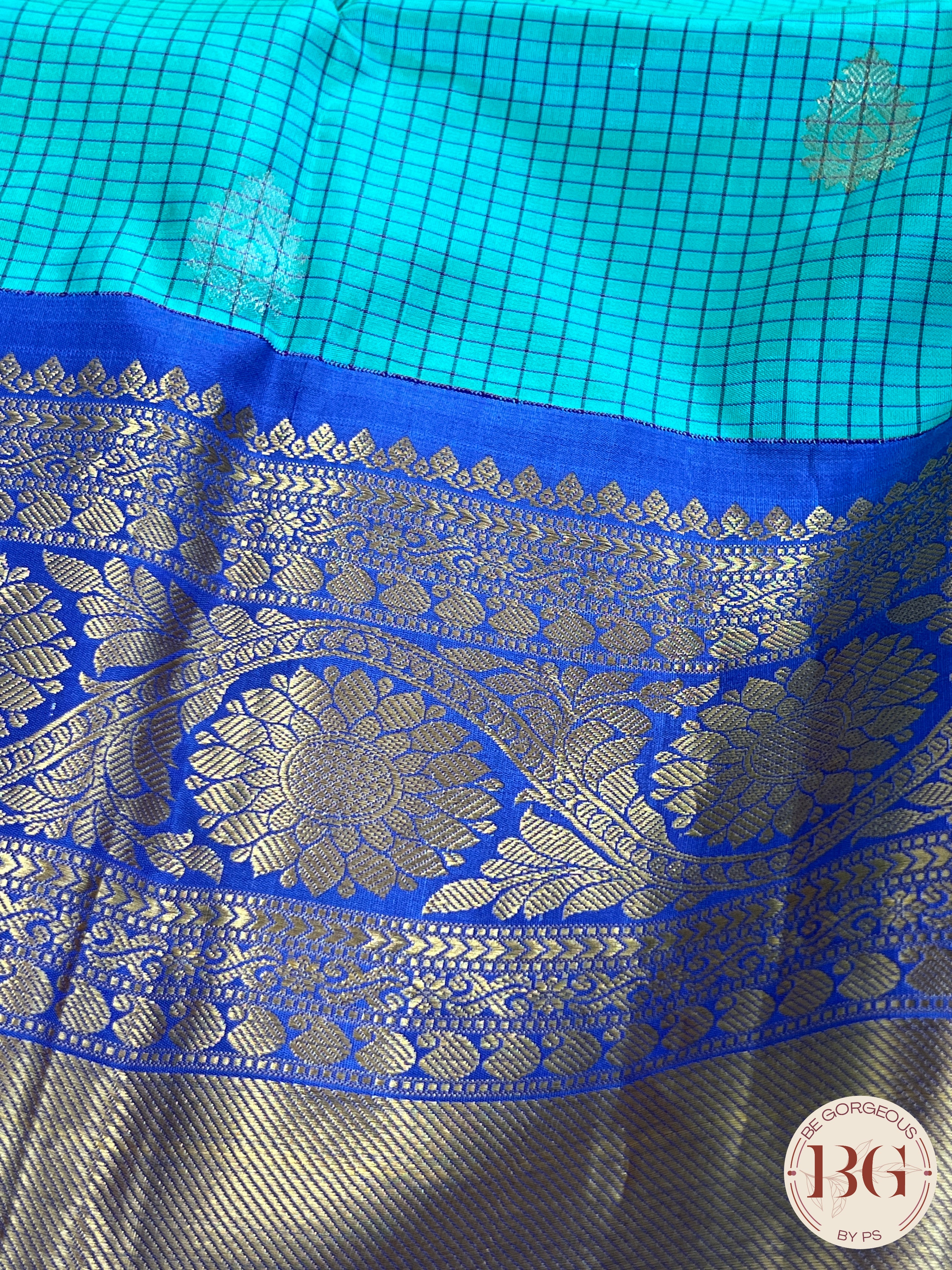 Gadwal Pure Silk Handloom Saree color - green