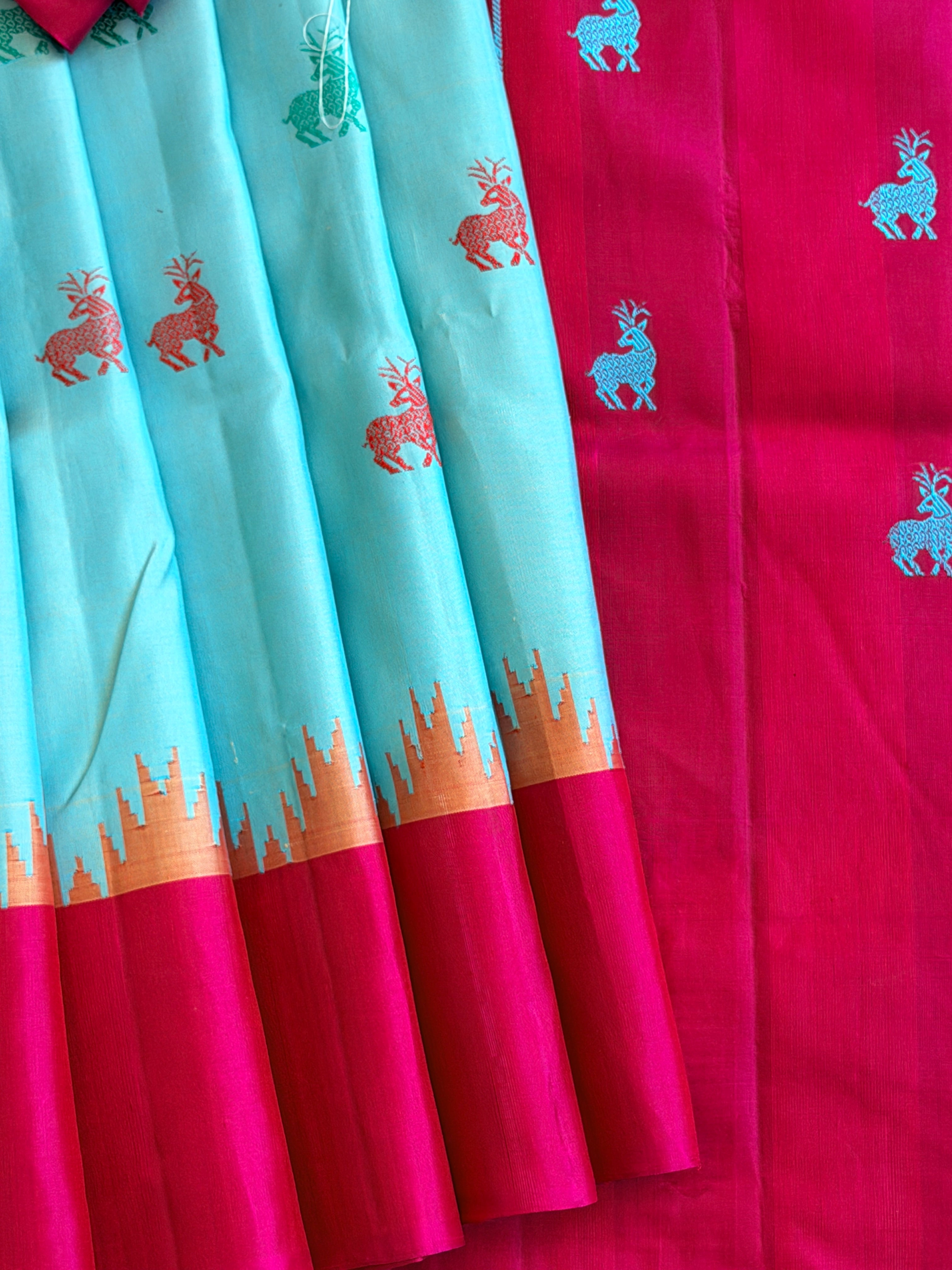 Kuttu Gadwal Pure Silk Handloom Saree