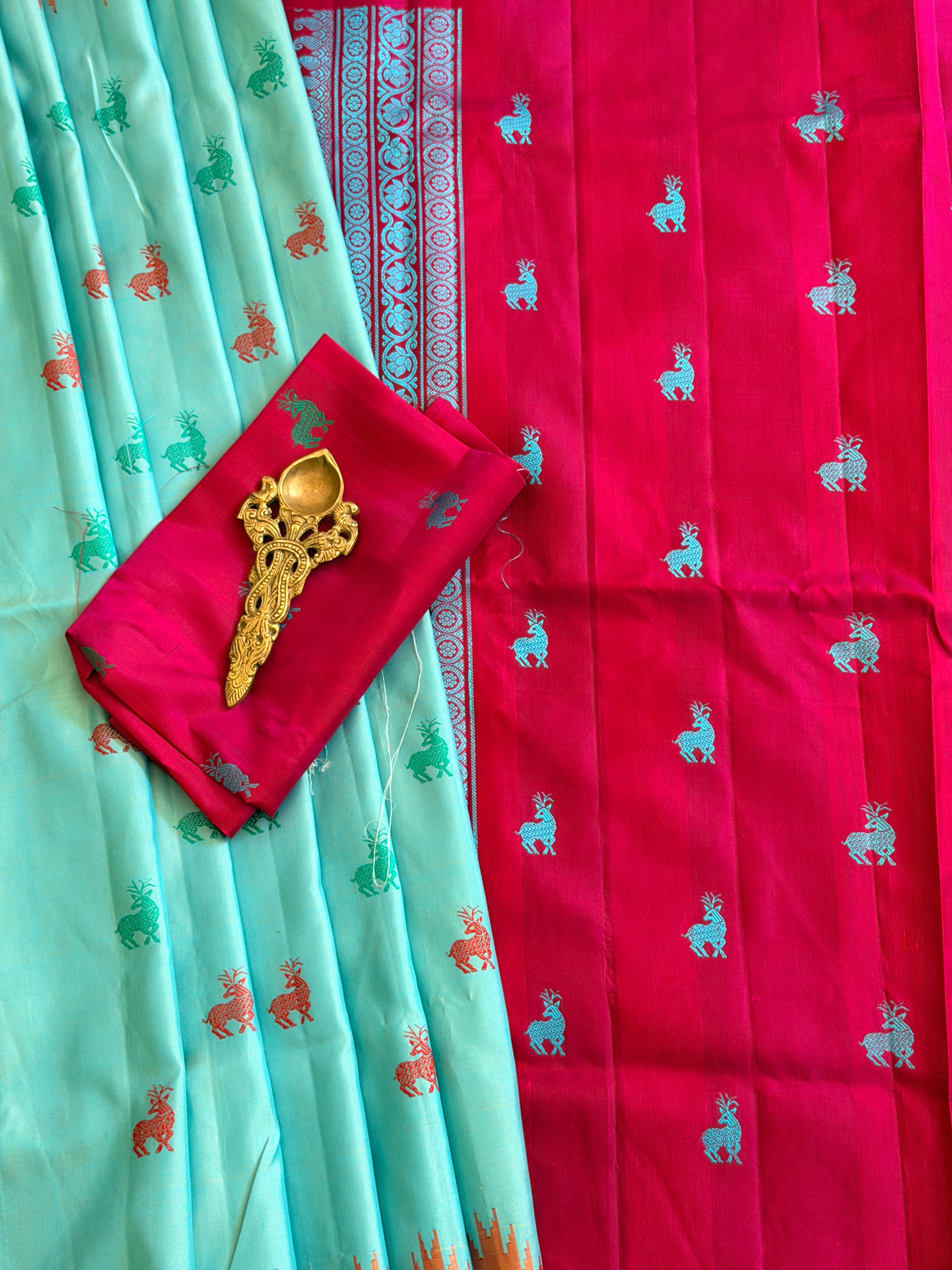 Kuttu Gadwal Pure Silk Handloom Saree