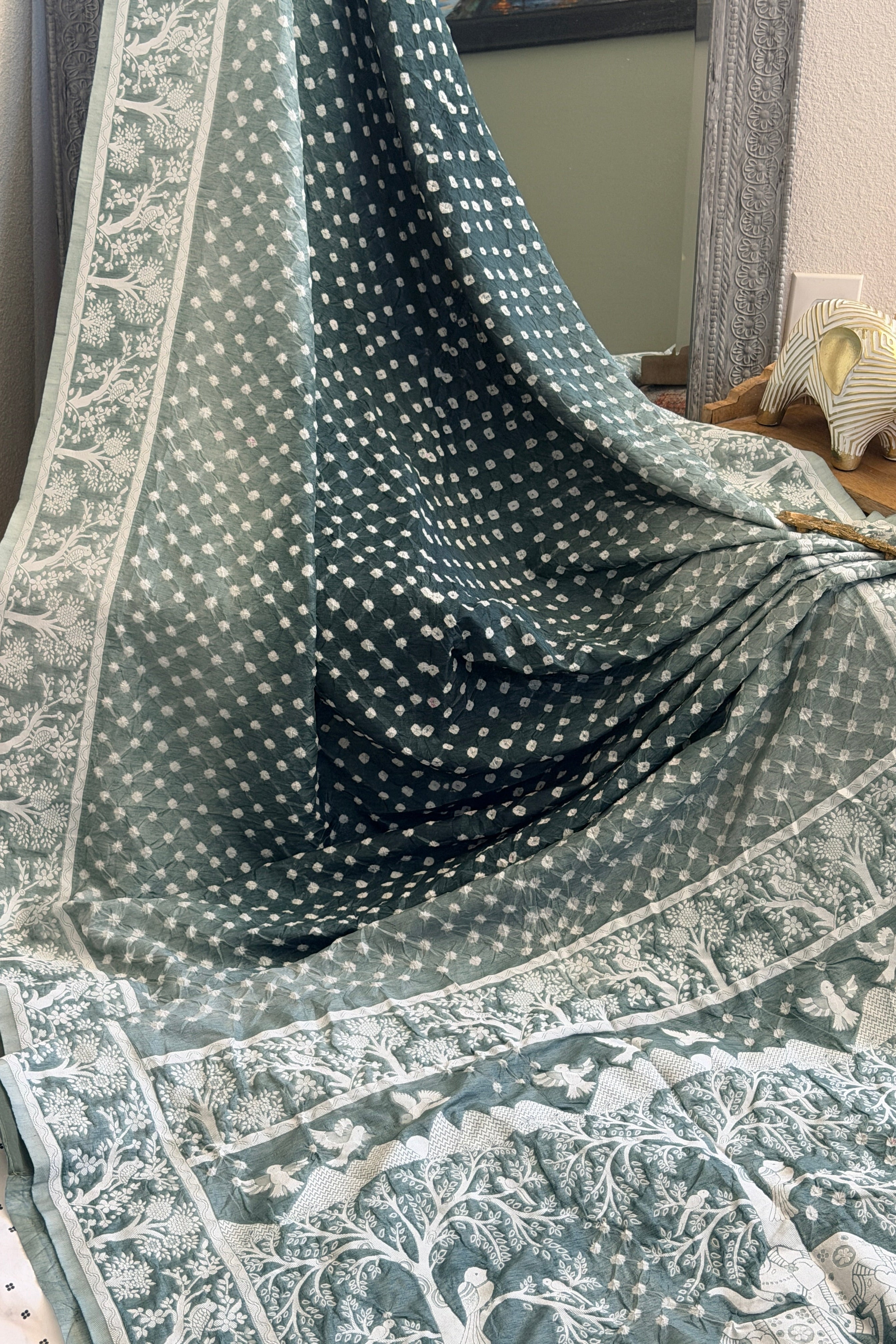 Bandhani Saree With Bird Motif