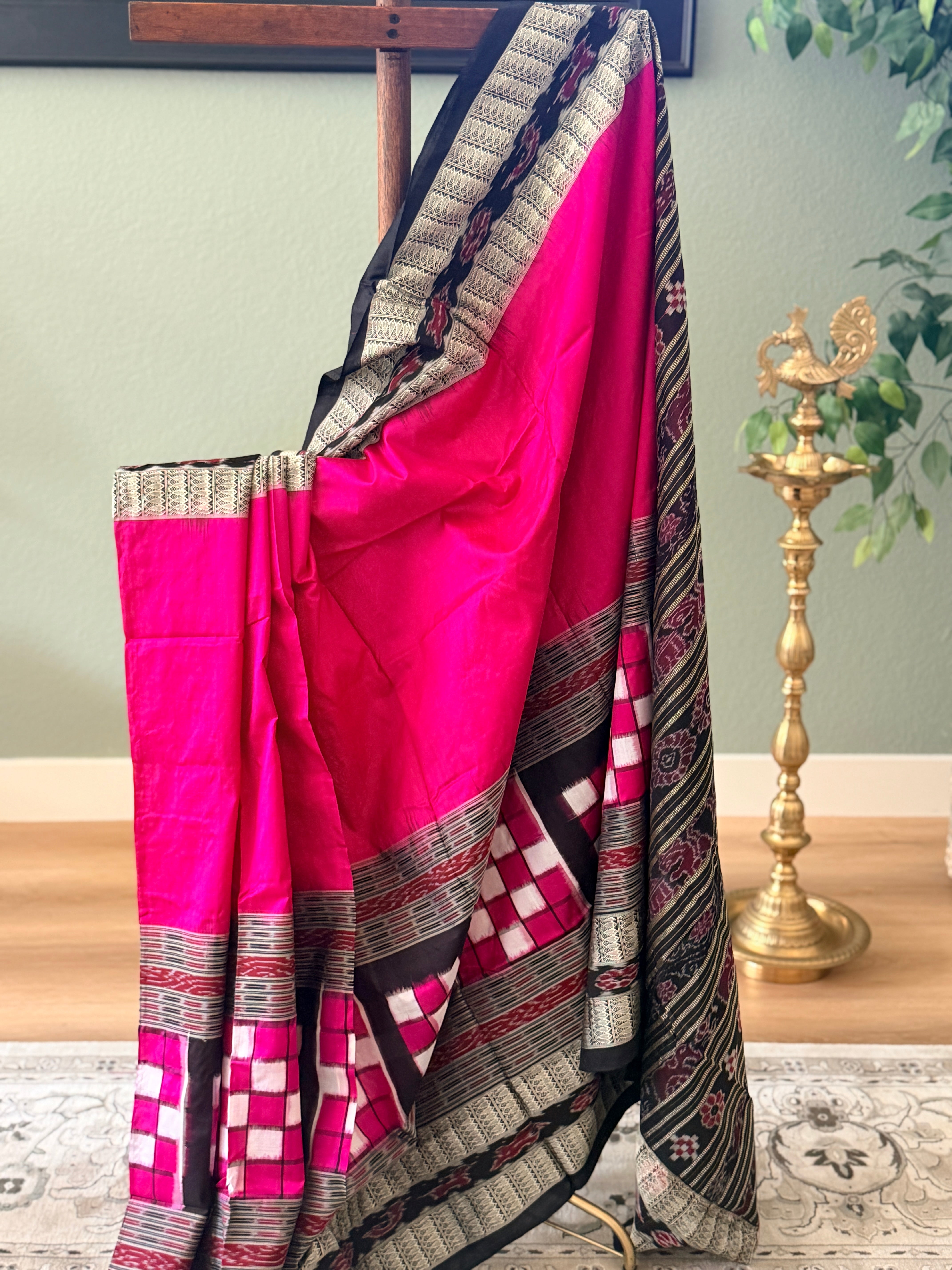 Rani black half bichitrapuri