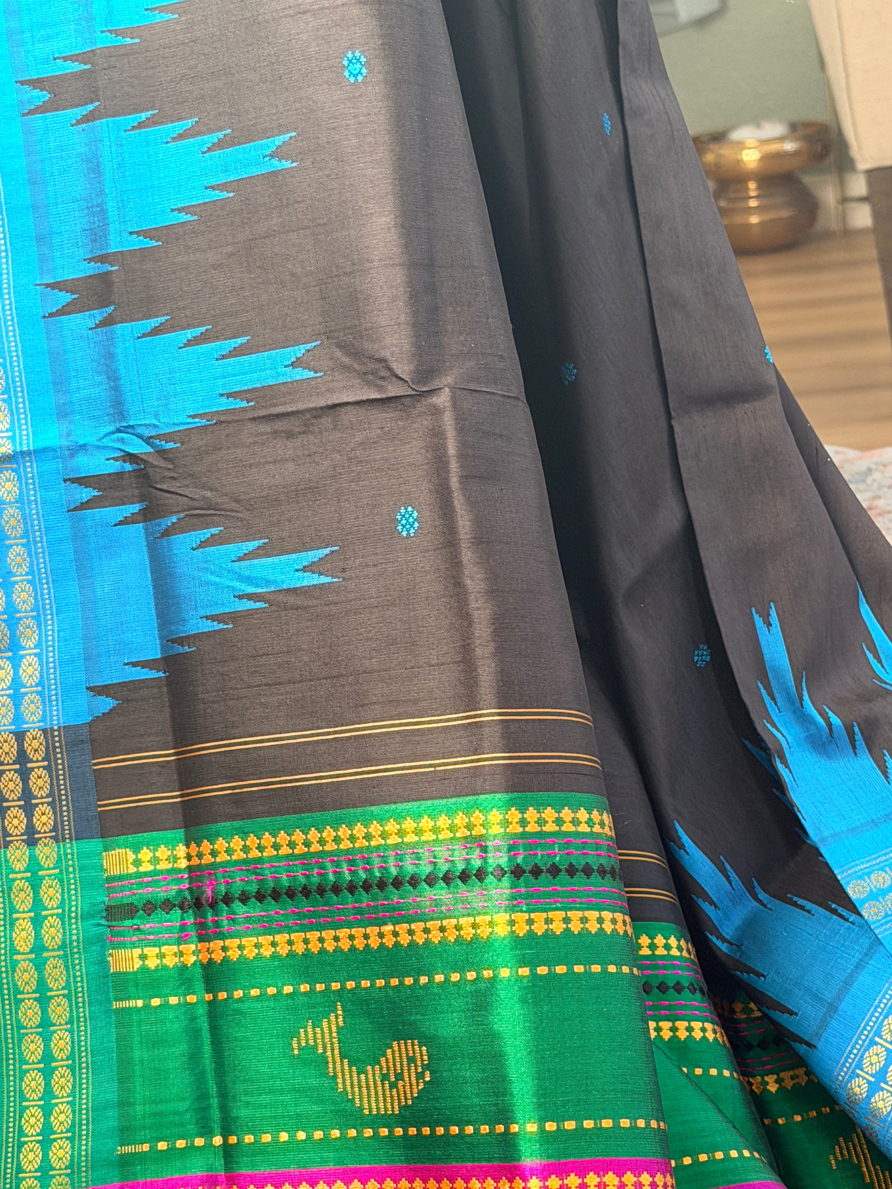 Berhampuri pure silk doubble palu Black blue