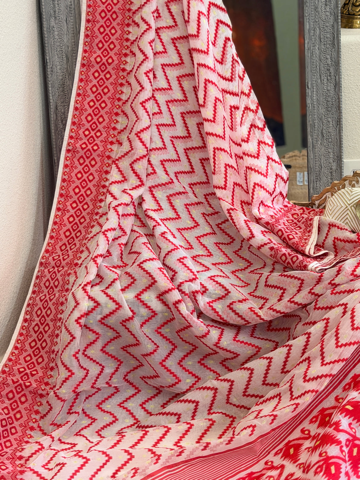 Muslin Jamdani Saree
