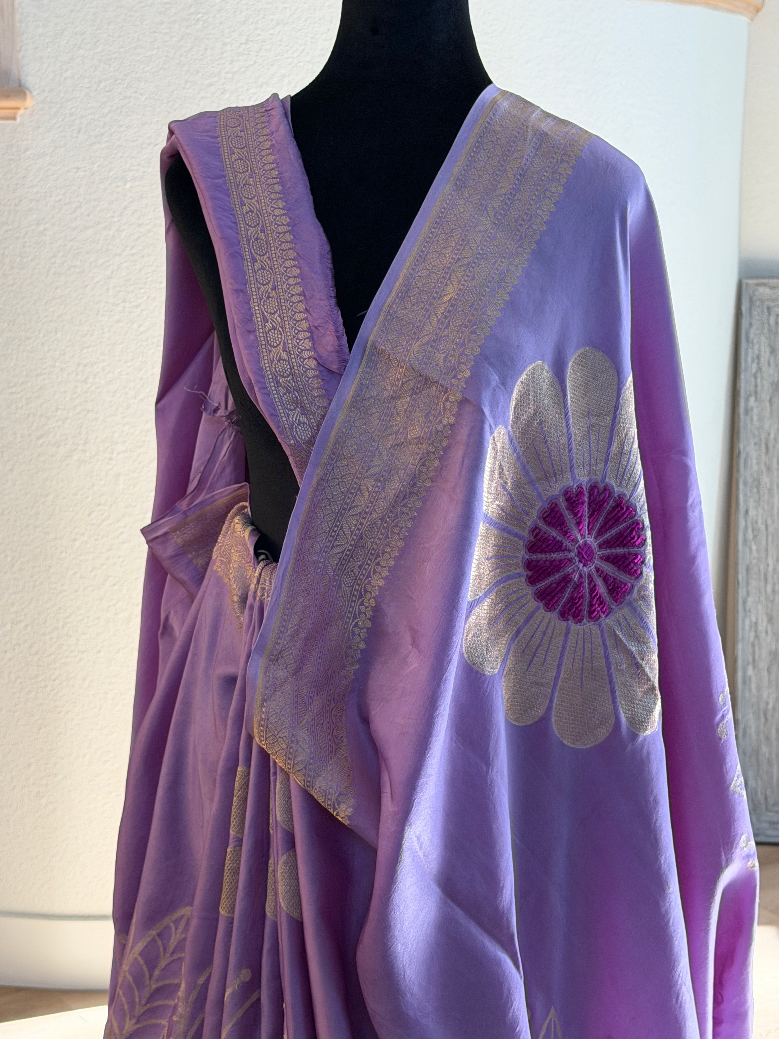 Banarasi Mashru Pure Silk Velvet Weaving Saree