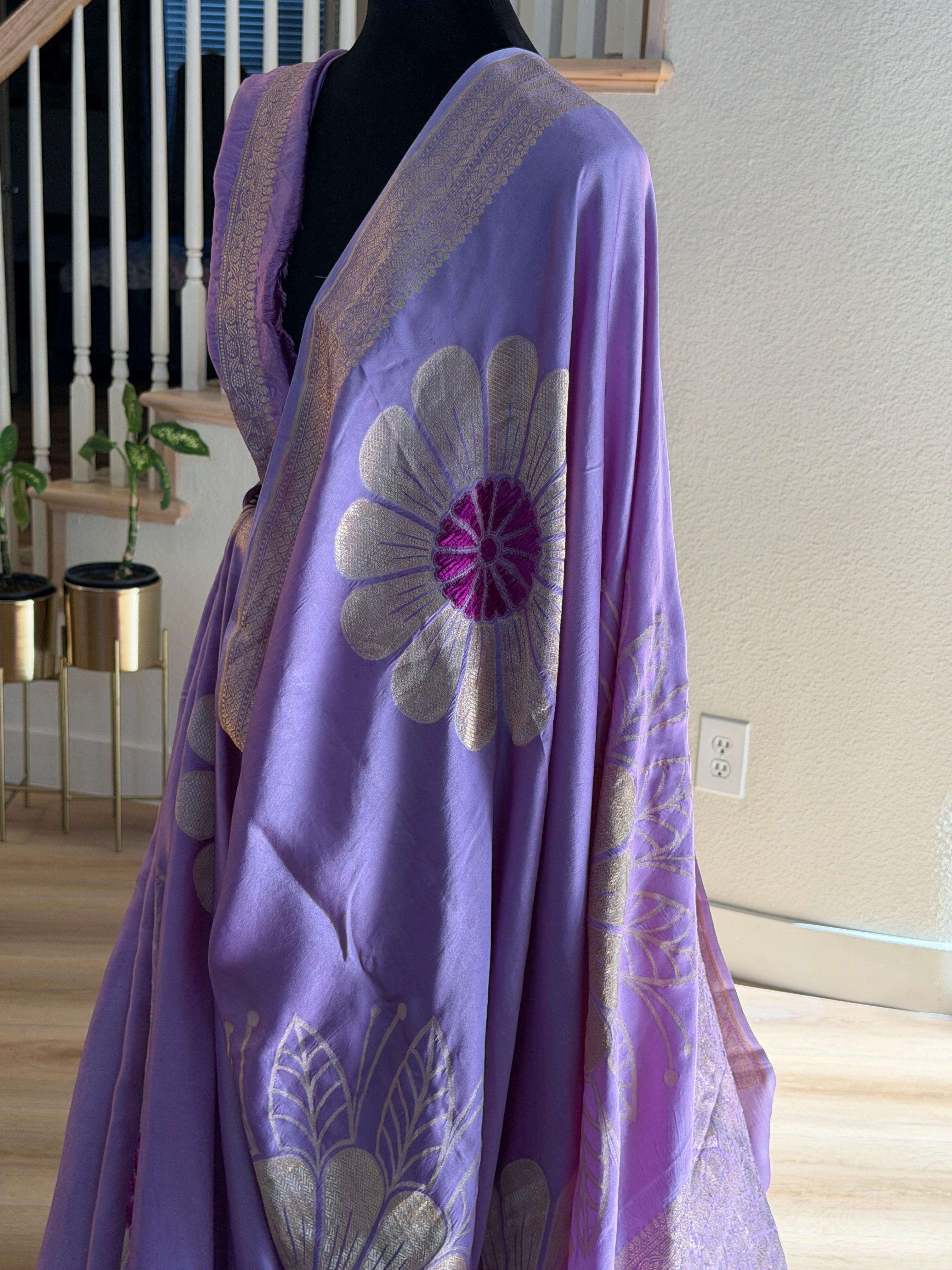 Banarasi Mashru Pure Silk Velvet Weaving Saree