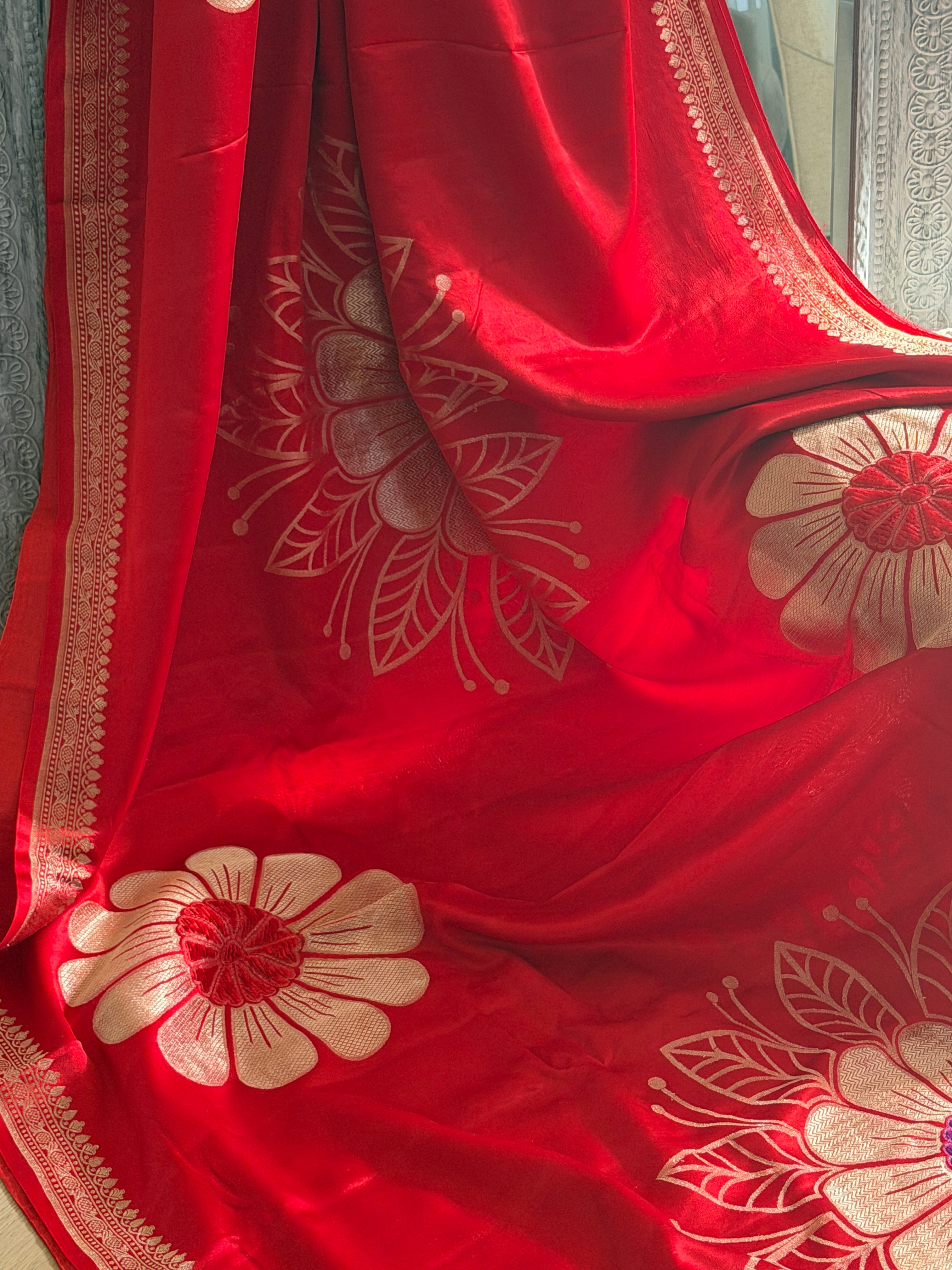 Banarasi Mashru Pure Silk Velvet Weaving Saree