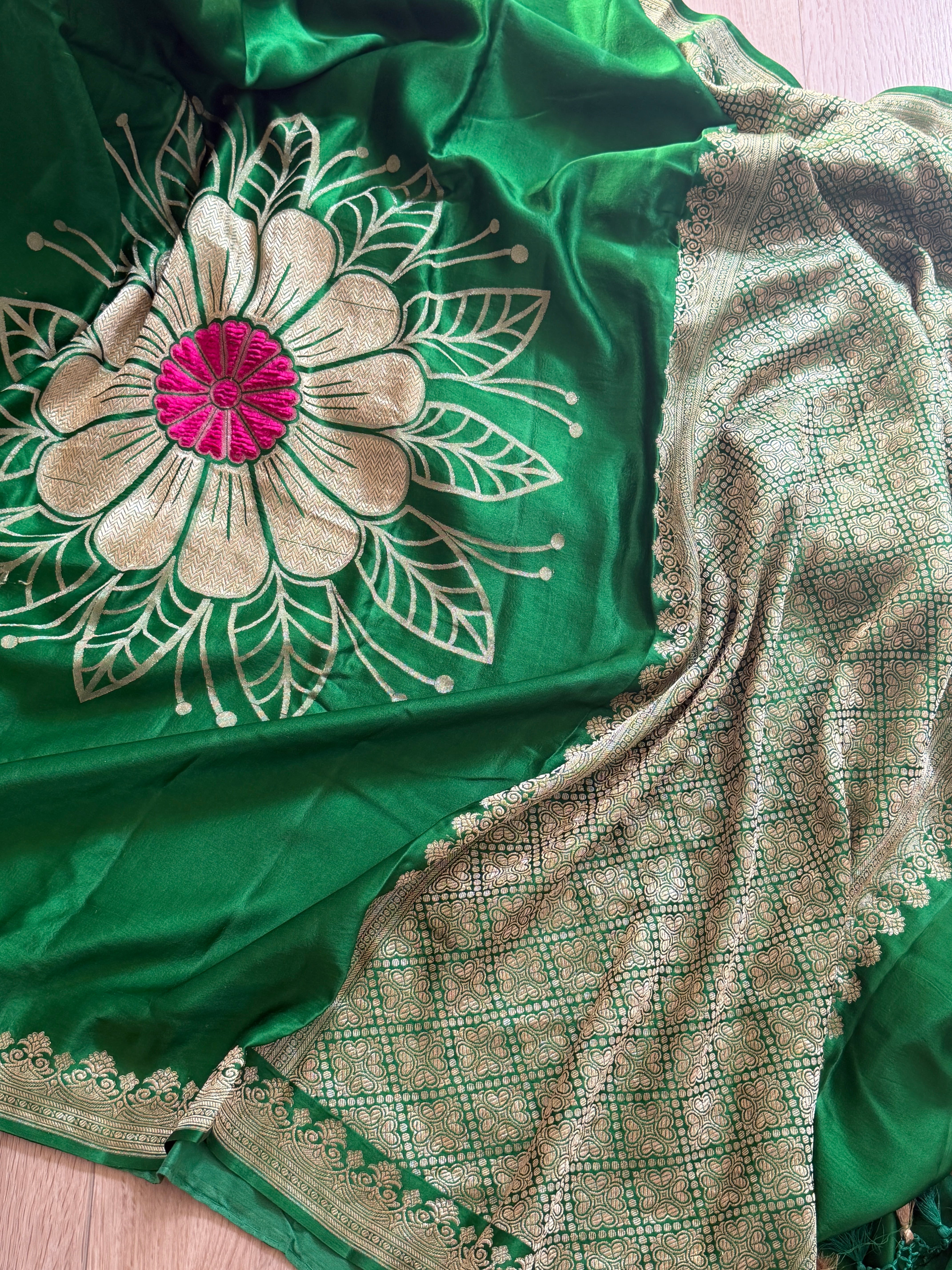 Banarasi Mashru Pure Silk Velvet Weaving Saree