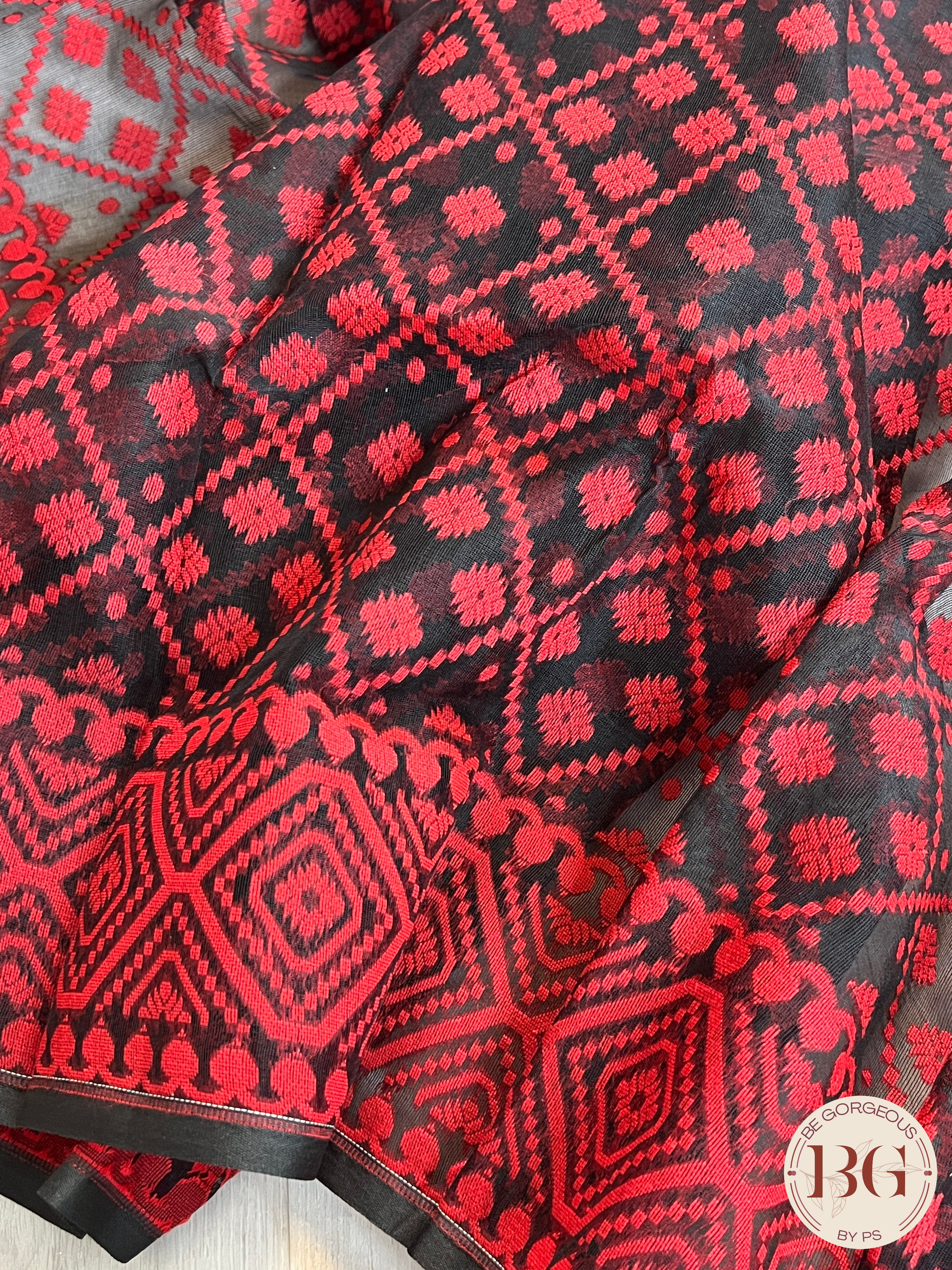 Cotton Jamdani saree color - black red