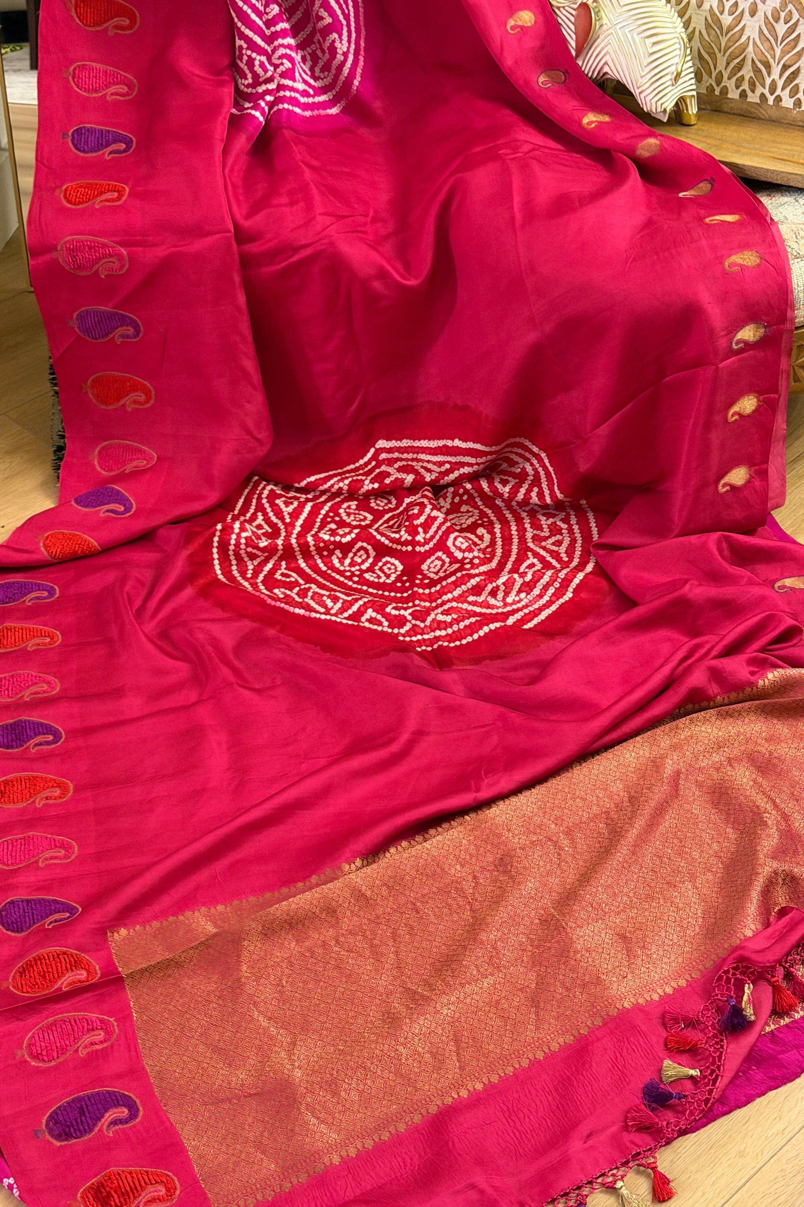 Banarasi Mashru Pure Silk Velvet Border Bandhani Saree