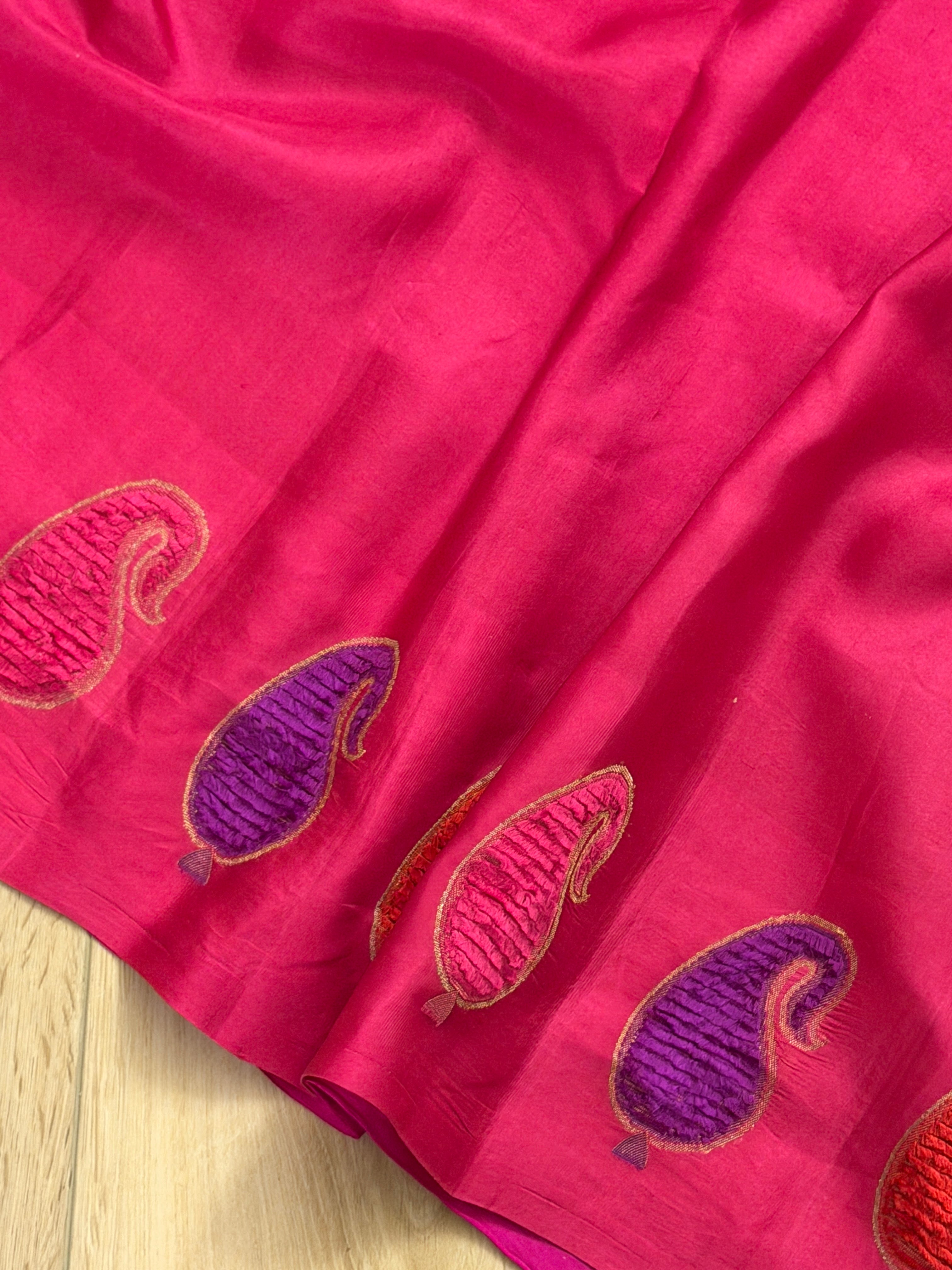 Banarasi Mashru Pure Silk Velvet Border Bandhani Saree