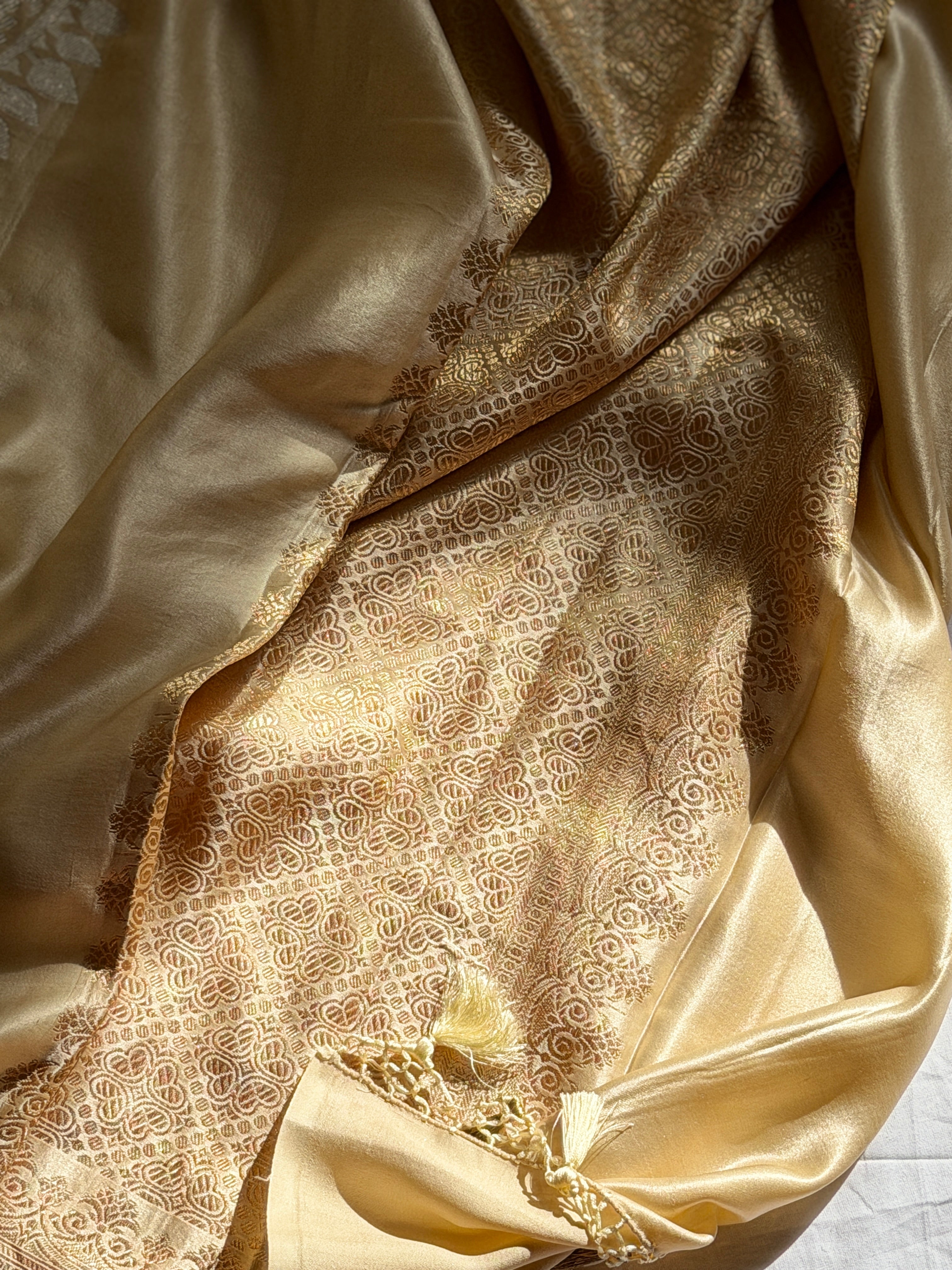 Banarasi Mashru Pure Silk Sona Roopa Saree