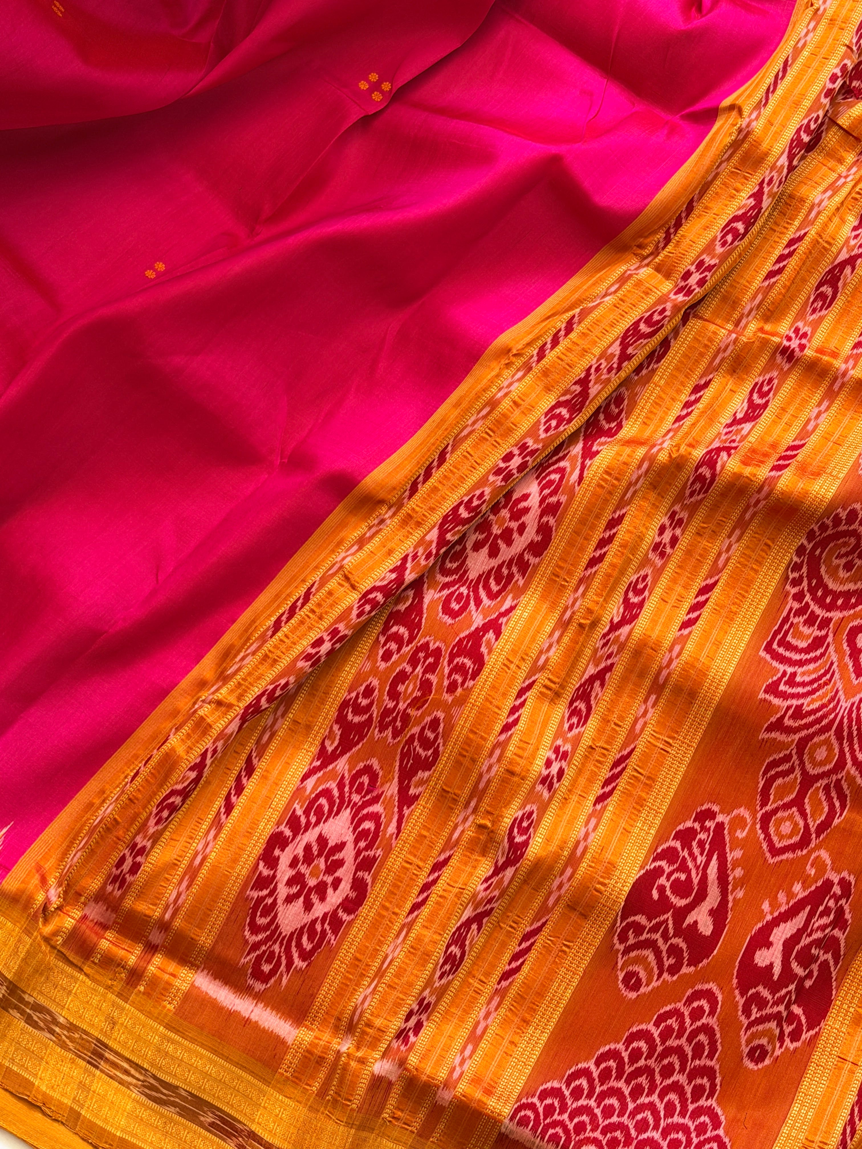 Khandua plain mini buti odisha handloom saree
