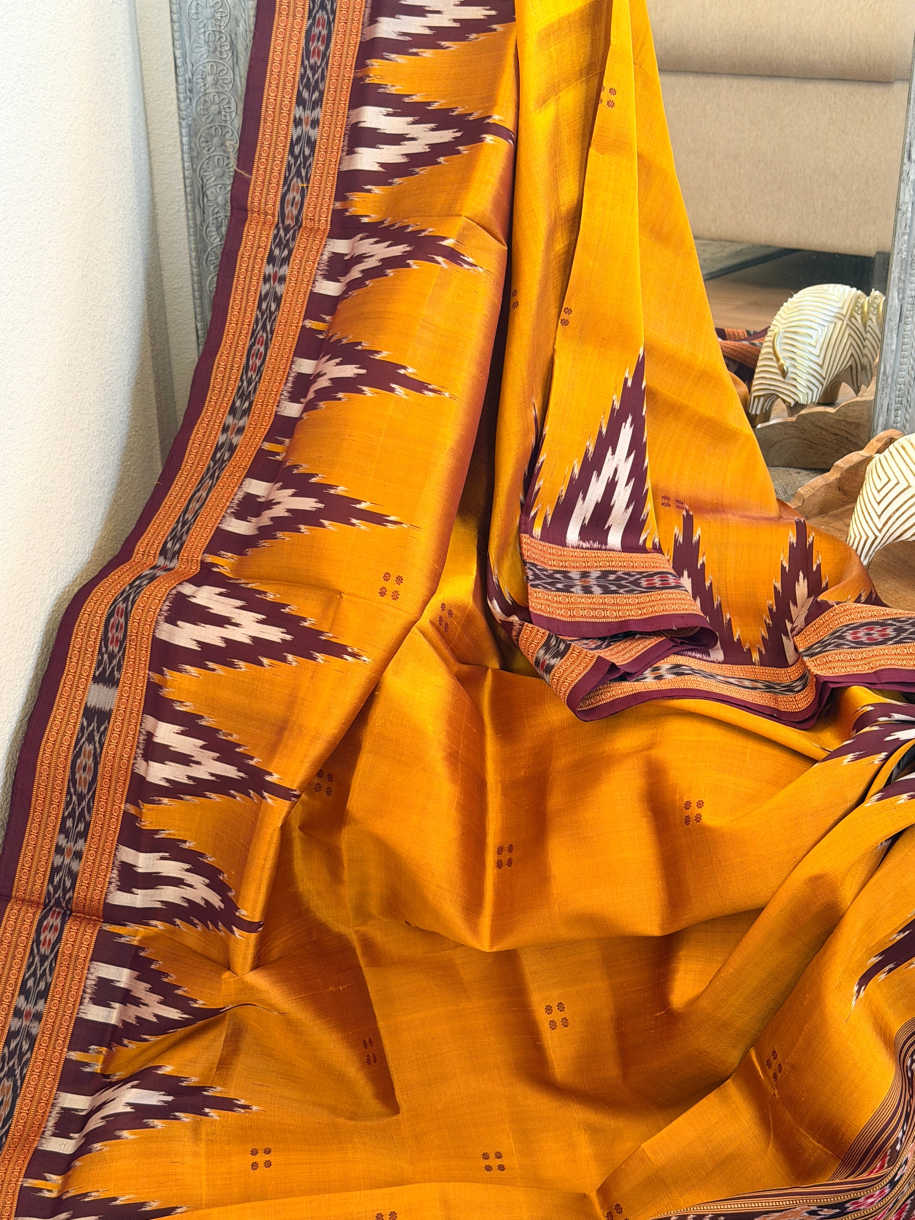 Big temple khandua odisha silk saree