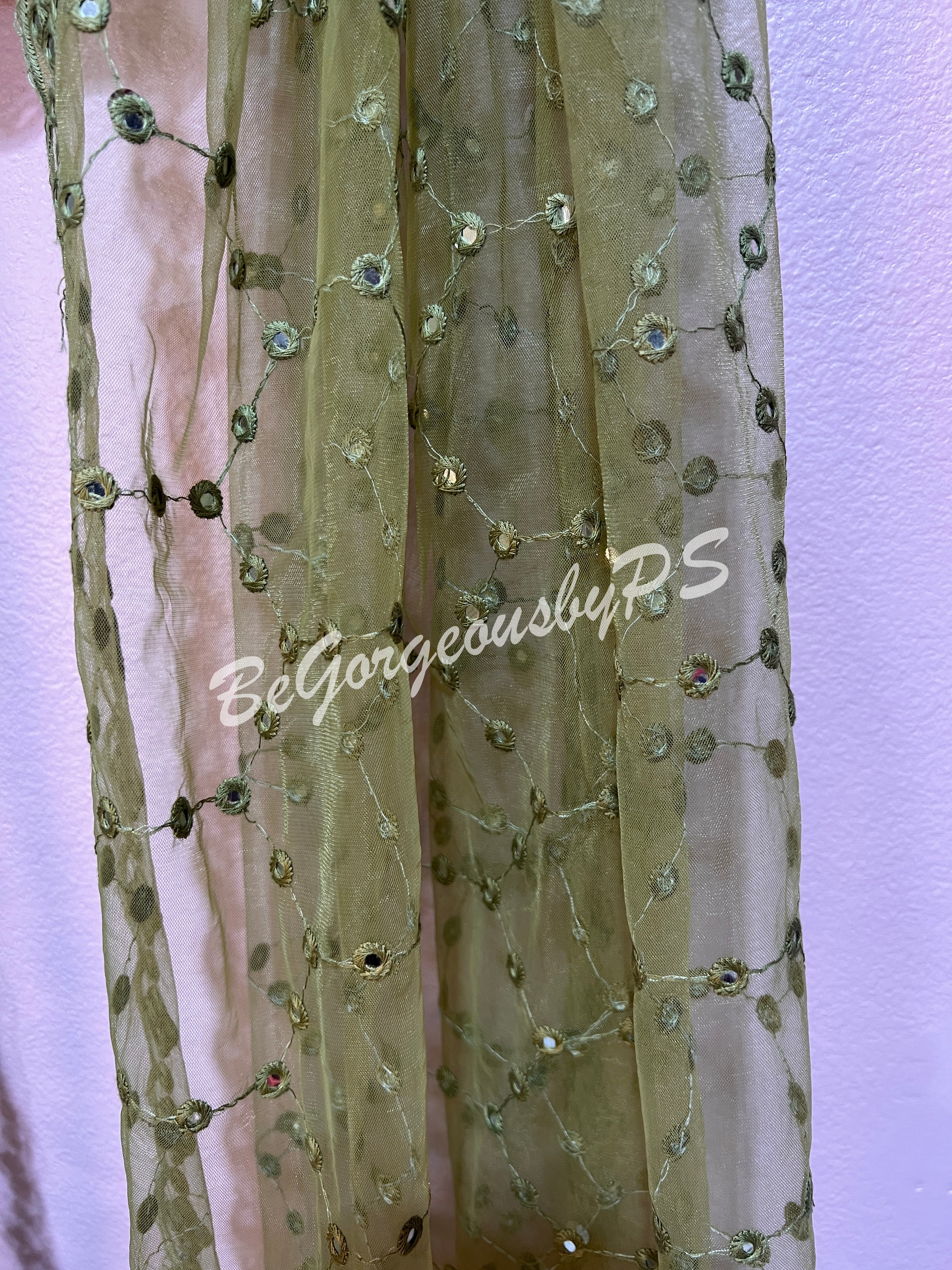 Net Mirror work mehendi