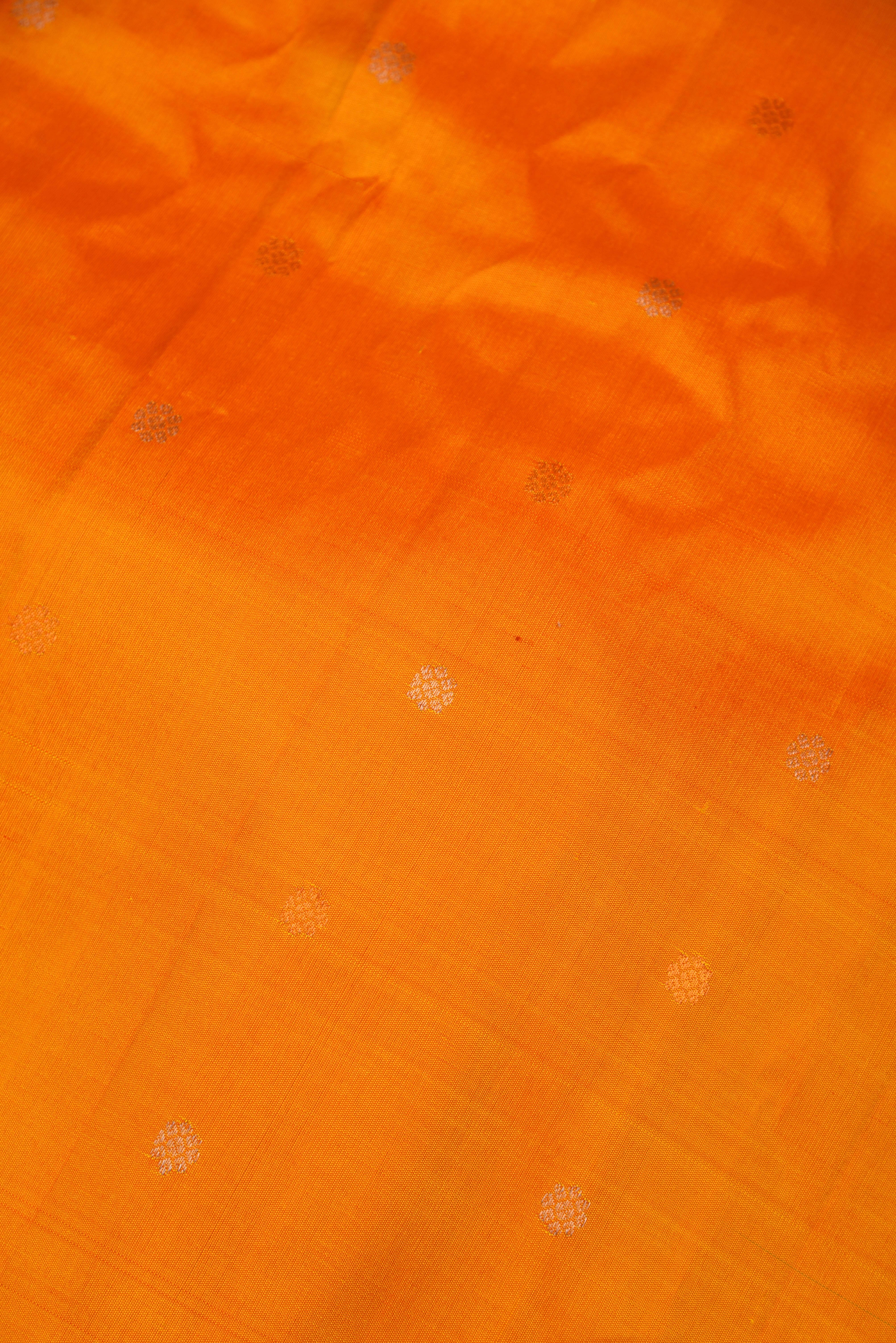 Kuttu Gadwal Pure Silk Handloom Saree