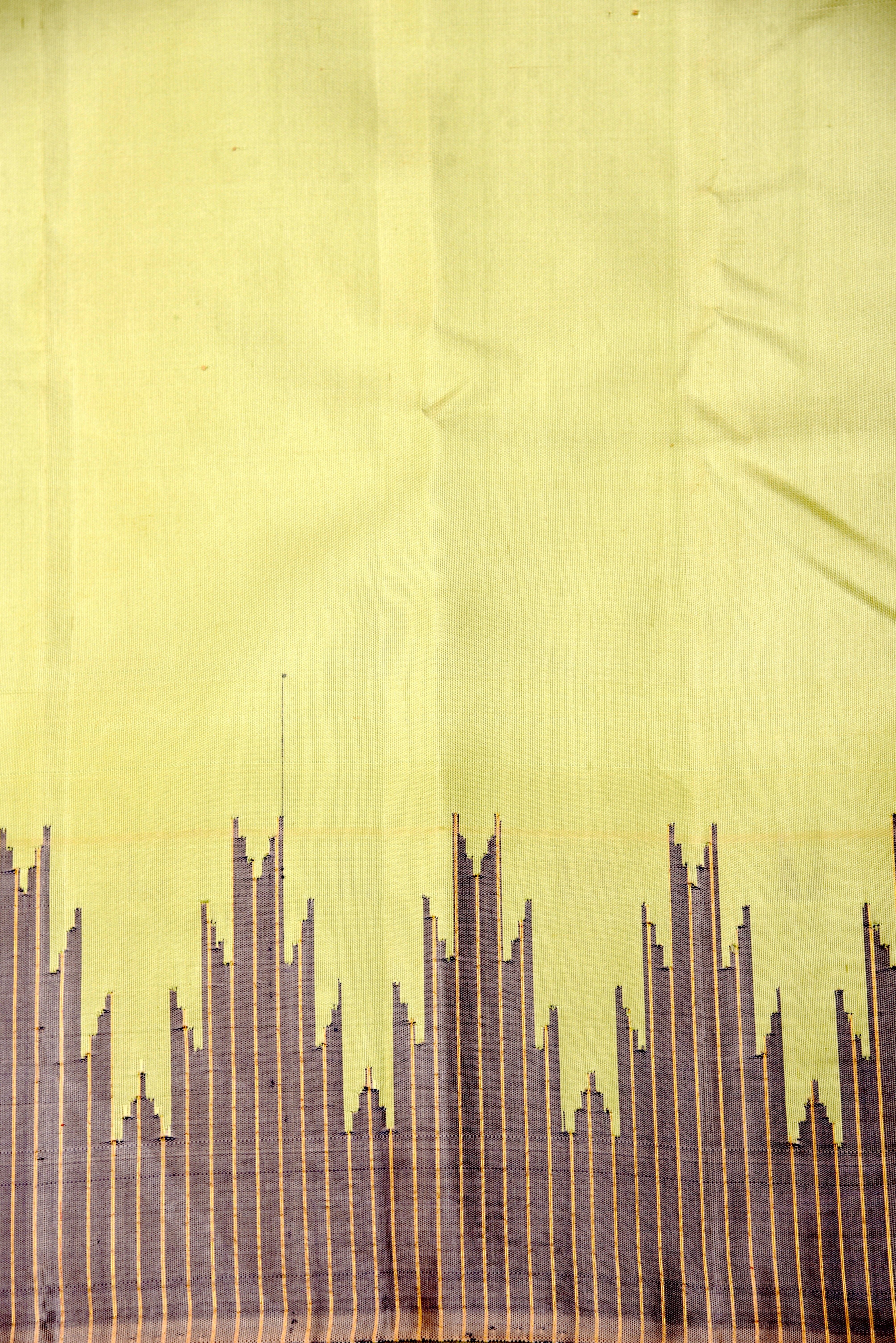 Kuttu Gadwal Pure Silk Handloom Saree