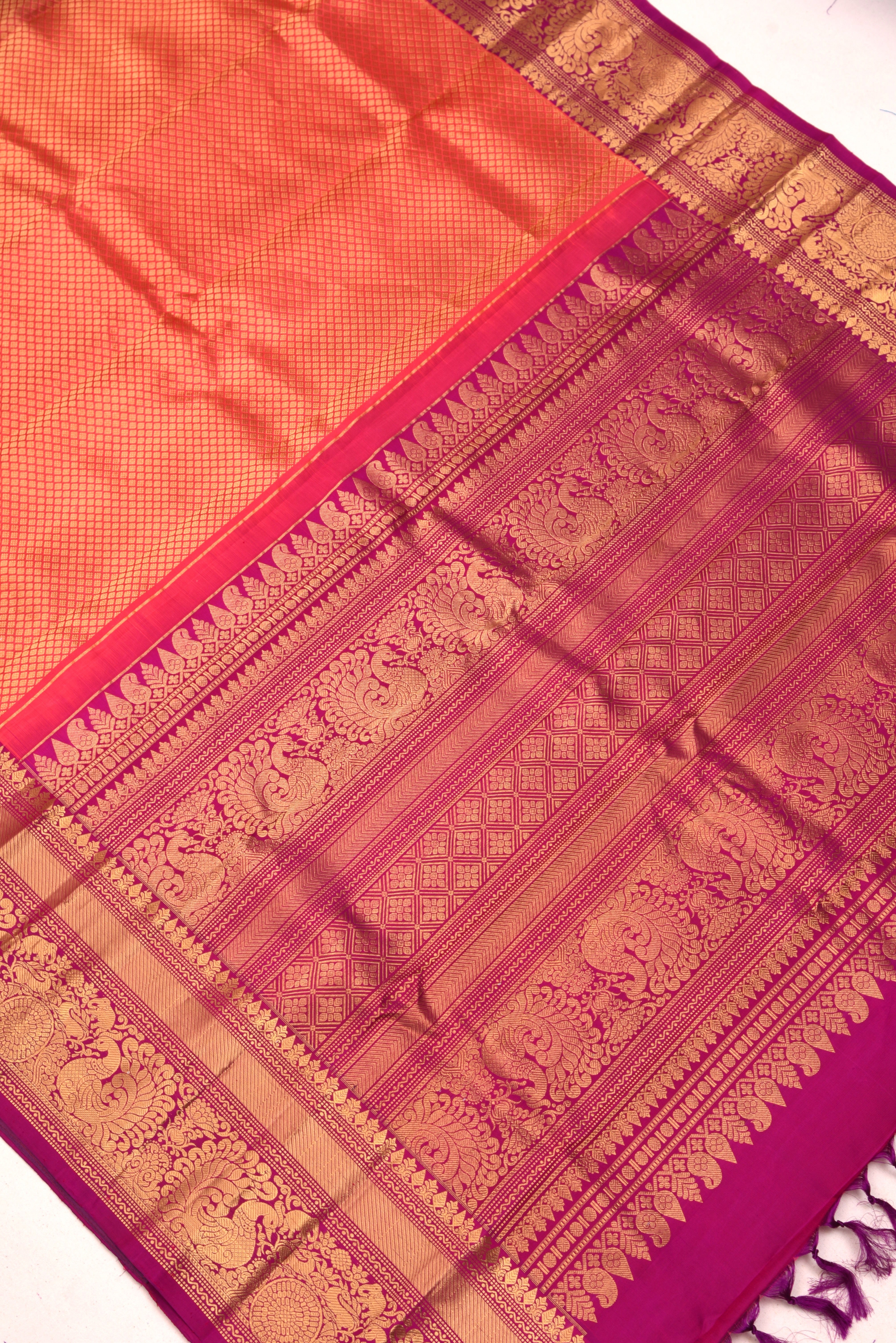Kuttu Gadwal Pure Silk Handloom Saree
