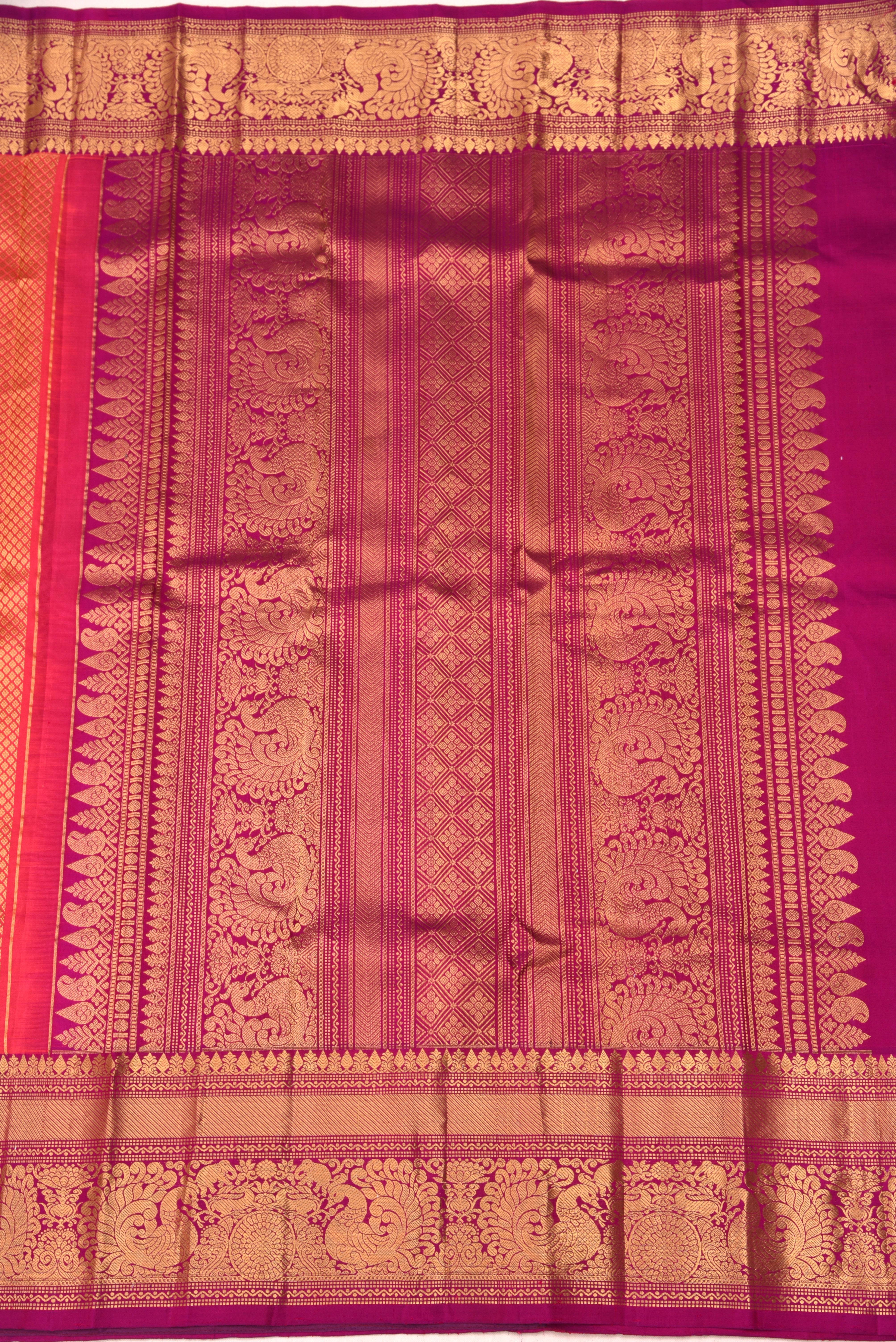 Kuttu Gadwal Pure Silk Handloom Saree