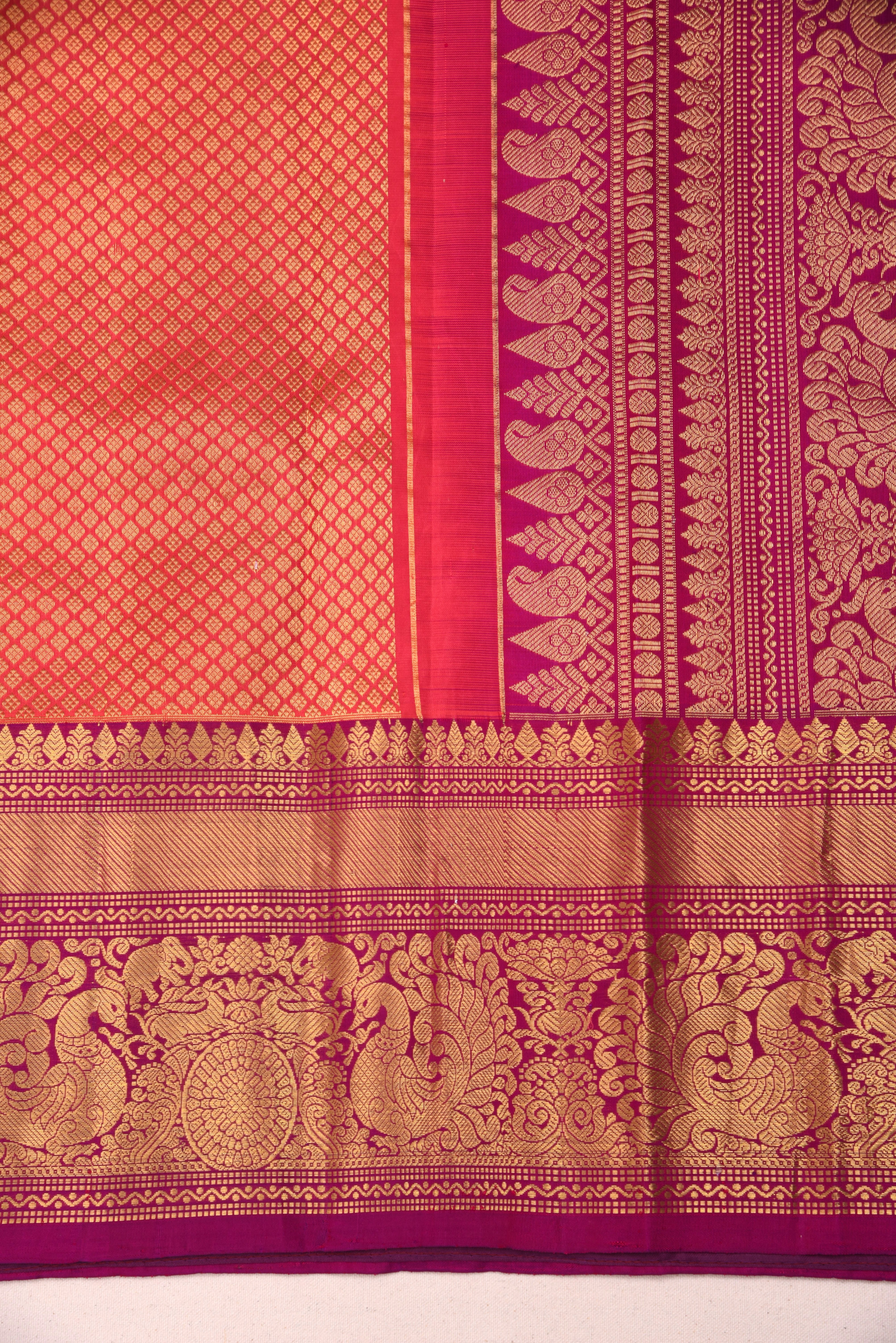 Kuttu Gadwal Pure Silk Handloom Saree