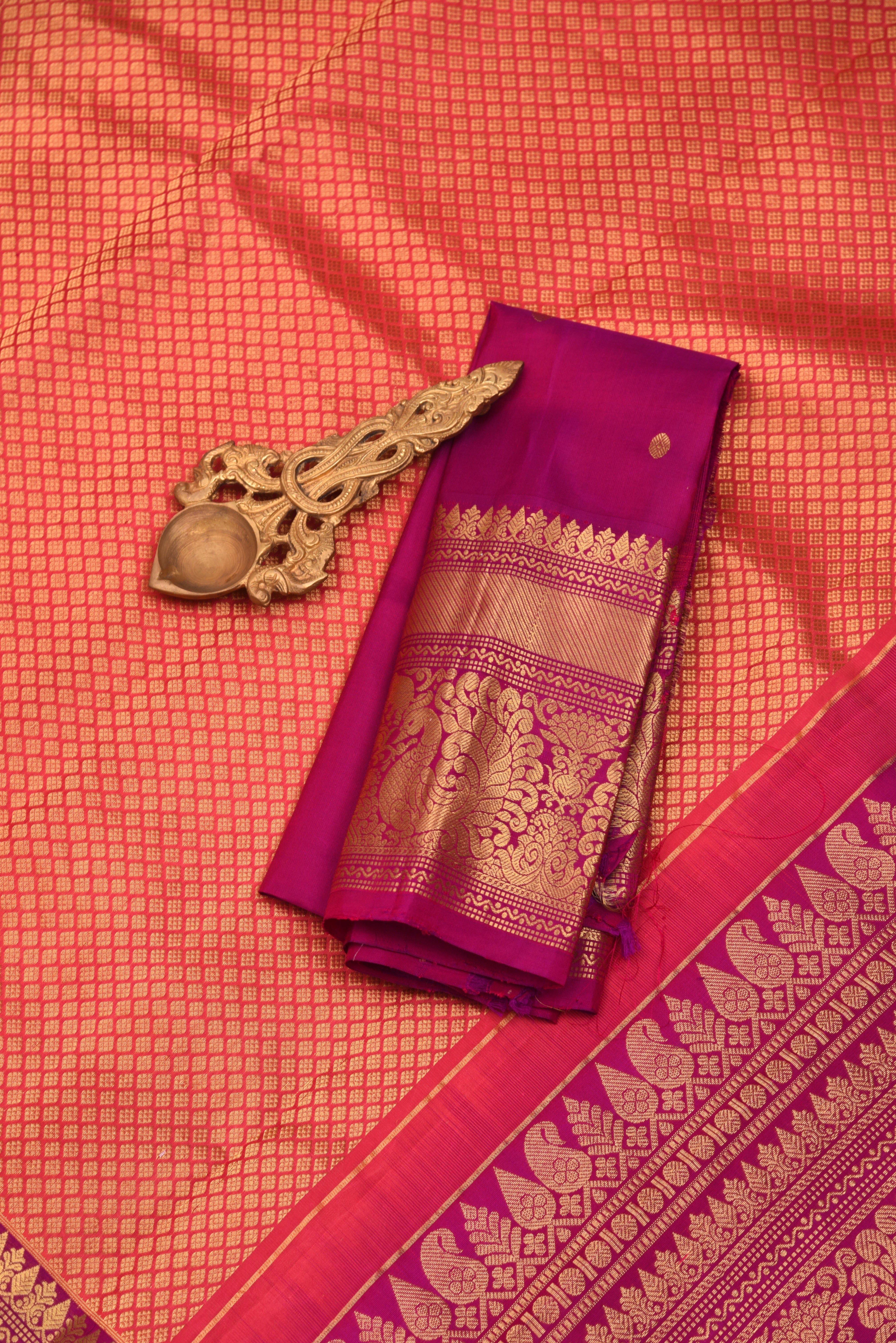 Kuttu Gadwal Pure Silk Handloom Saree