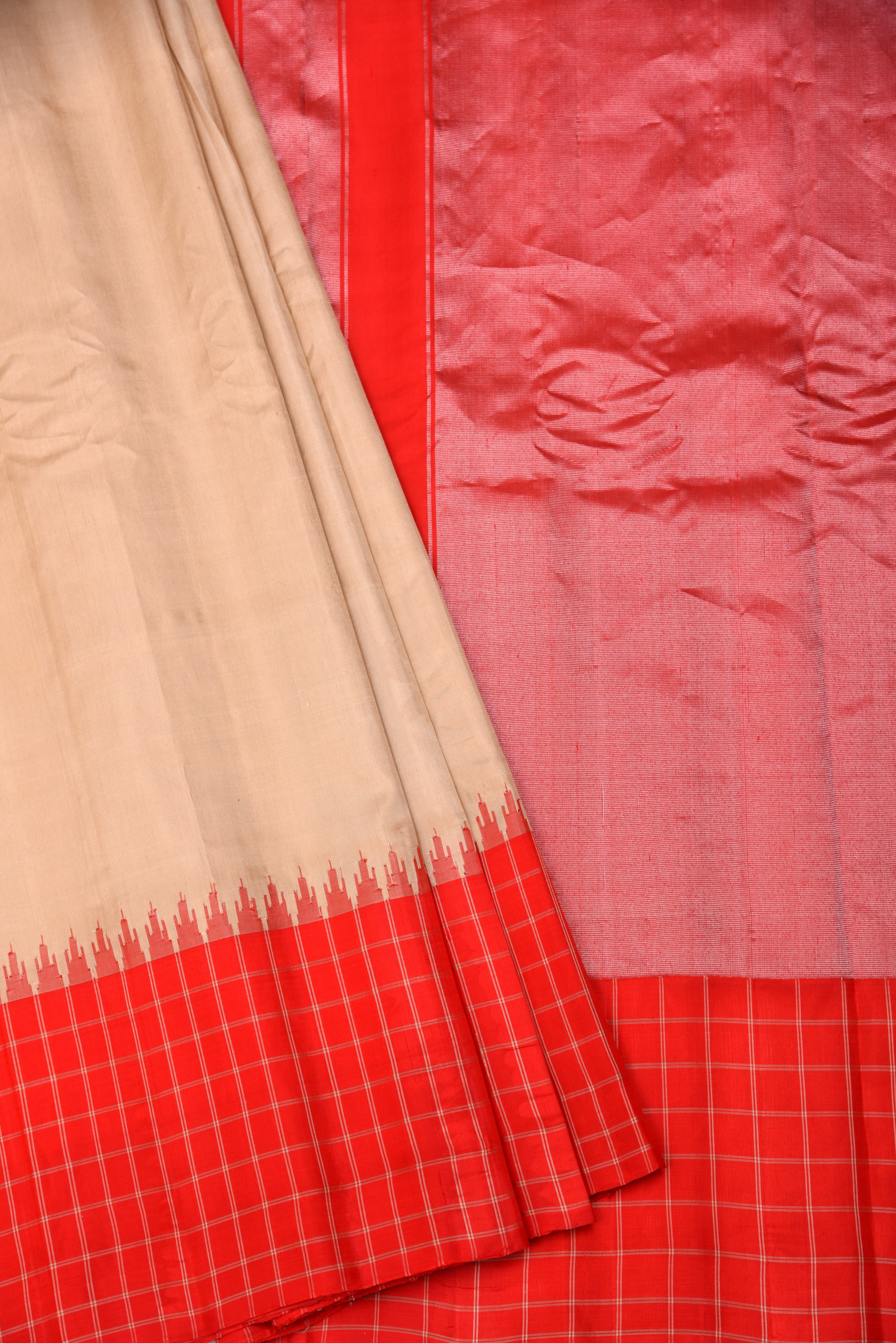 Kuttu Gadwal Pure Silk Handloom Saree